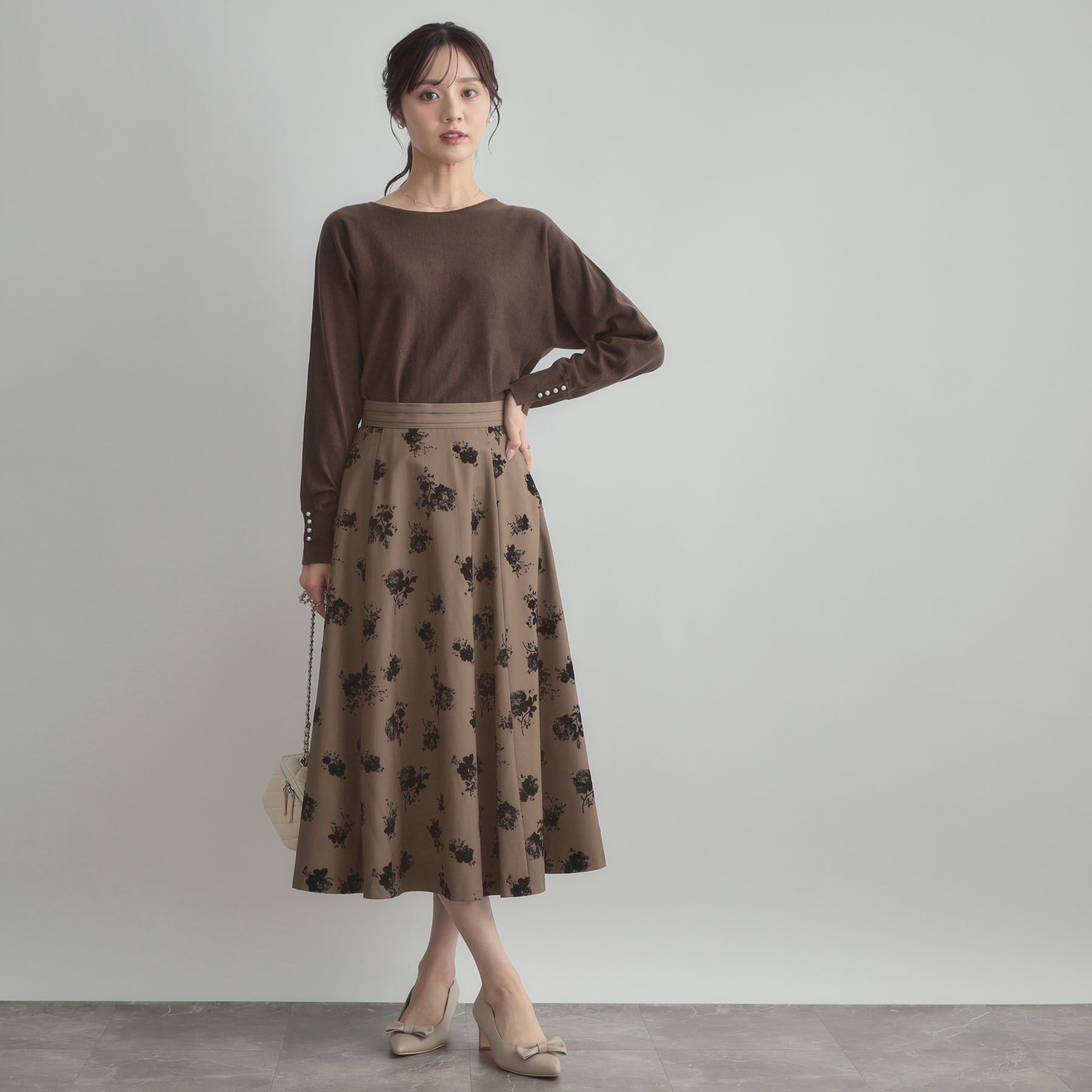 Couture broach「【大人上品・通勤・前後2WAY】バックパール調ドルマンニット」|ニット・セーター|