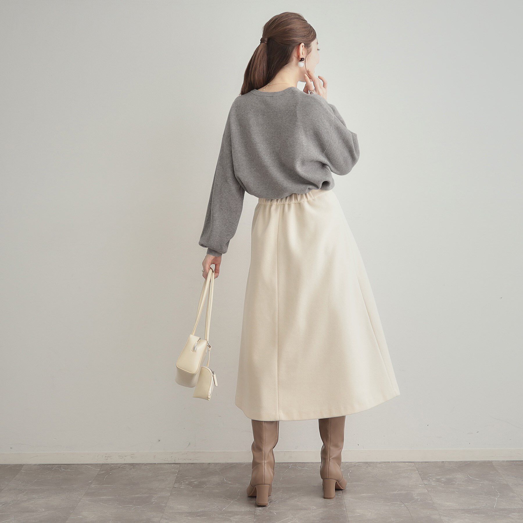 Couture broach「【パール調・ビジューデザイン】華やかロゴニット」|ニット・セーター|