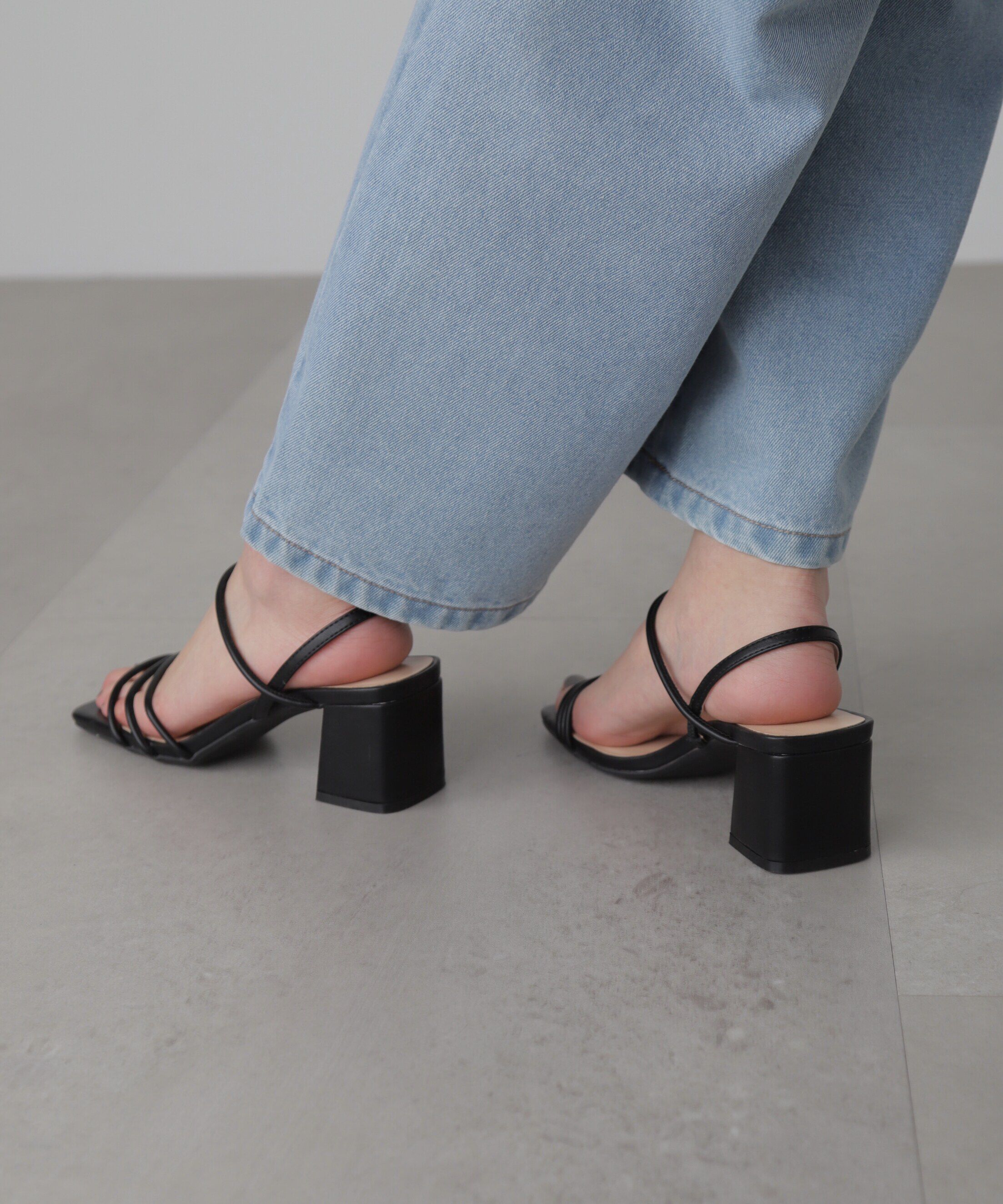  「ストラップサンダル」|その他|