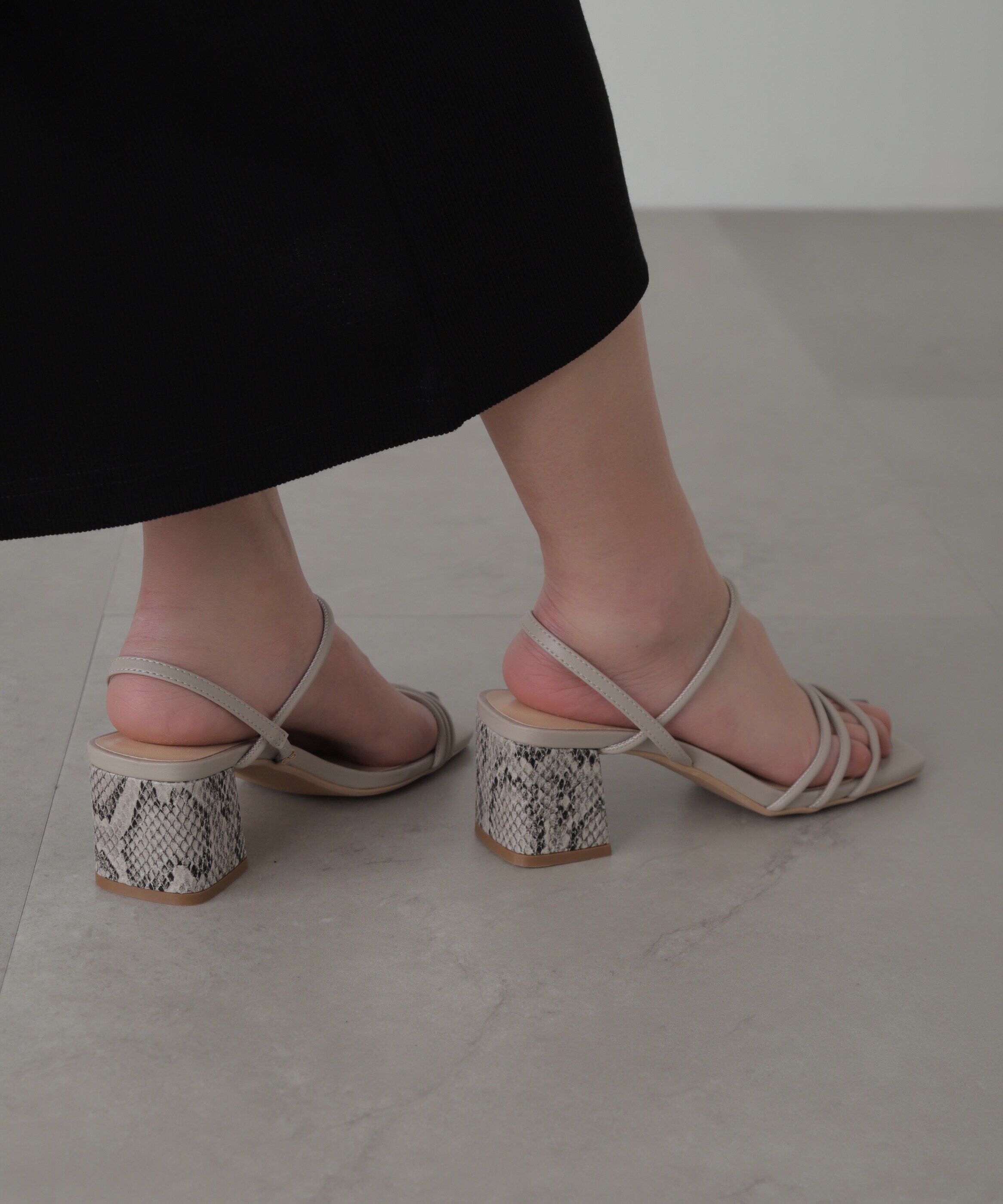  「ストラップサンダル」|その他|