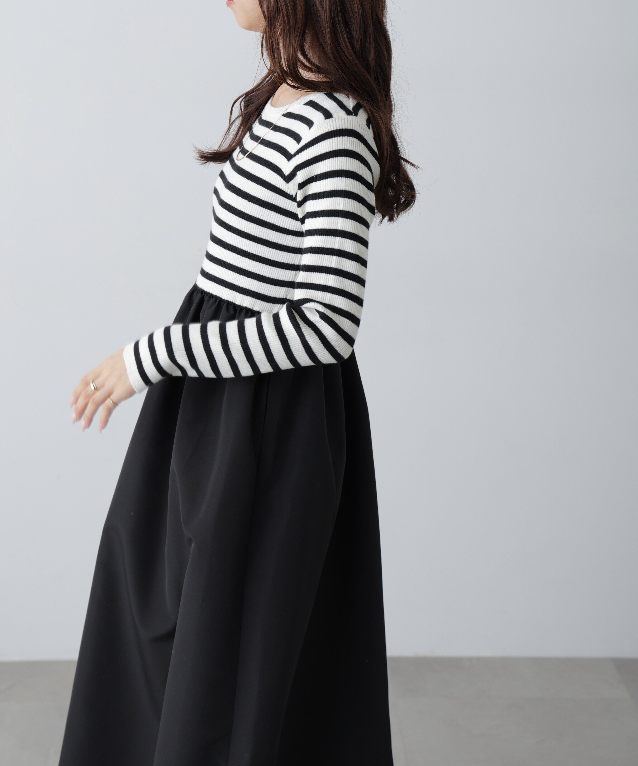  「布帛ドッキングクルーネックワンピース」|ワンピース|