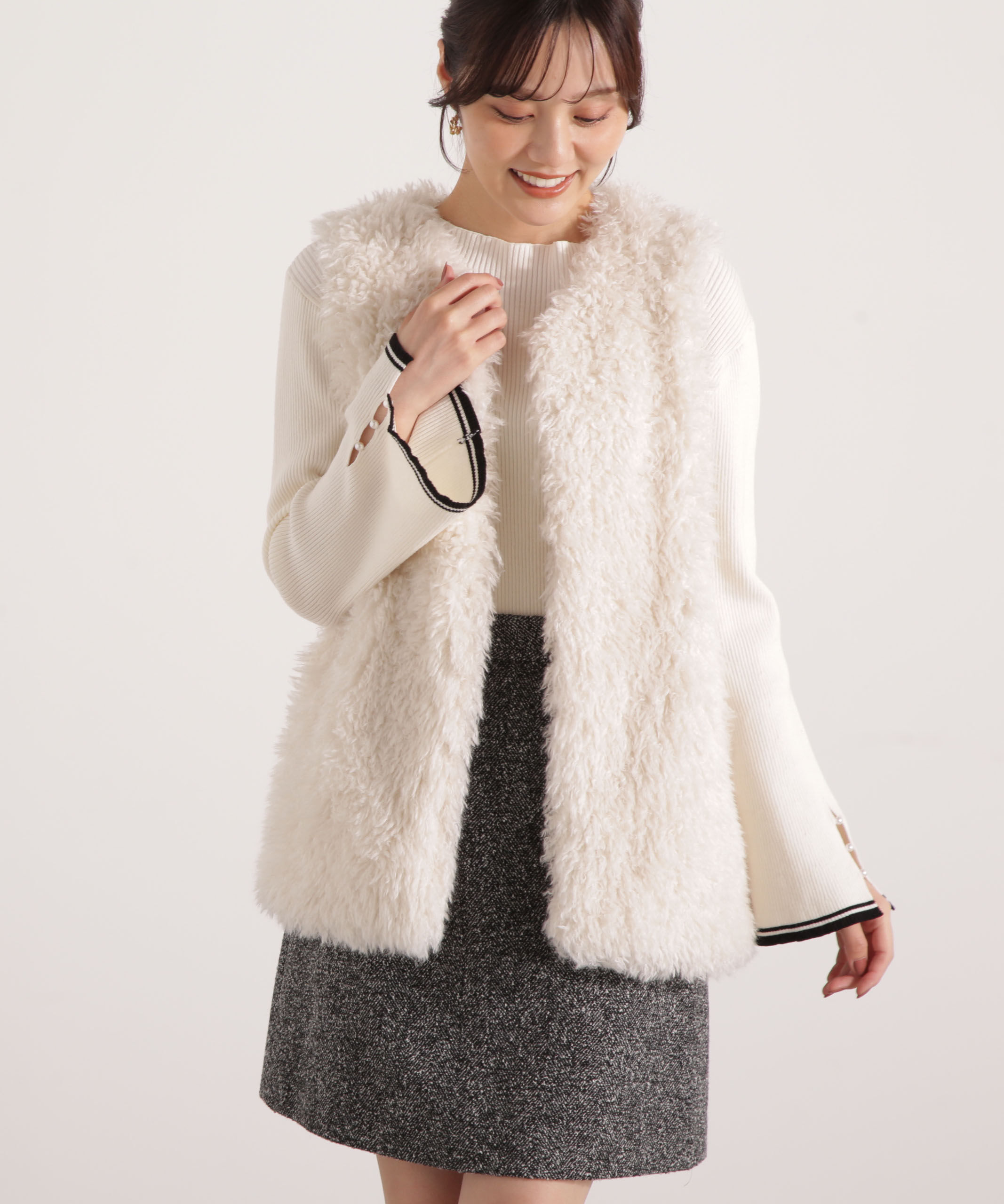 PROPORTION BODY DRESSING「フェイクファージレ 25AW」|ブルゾン・スタジャン|アイボリー2