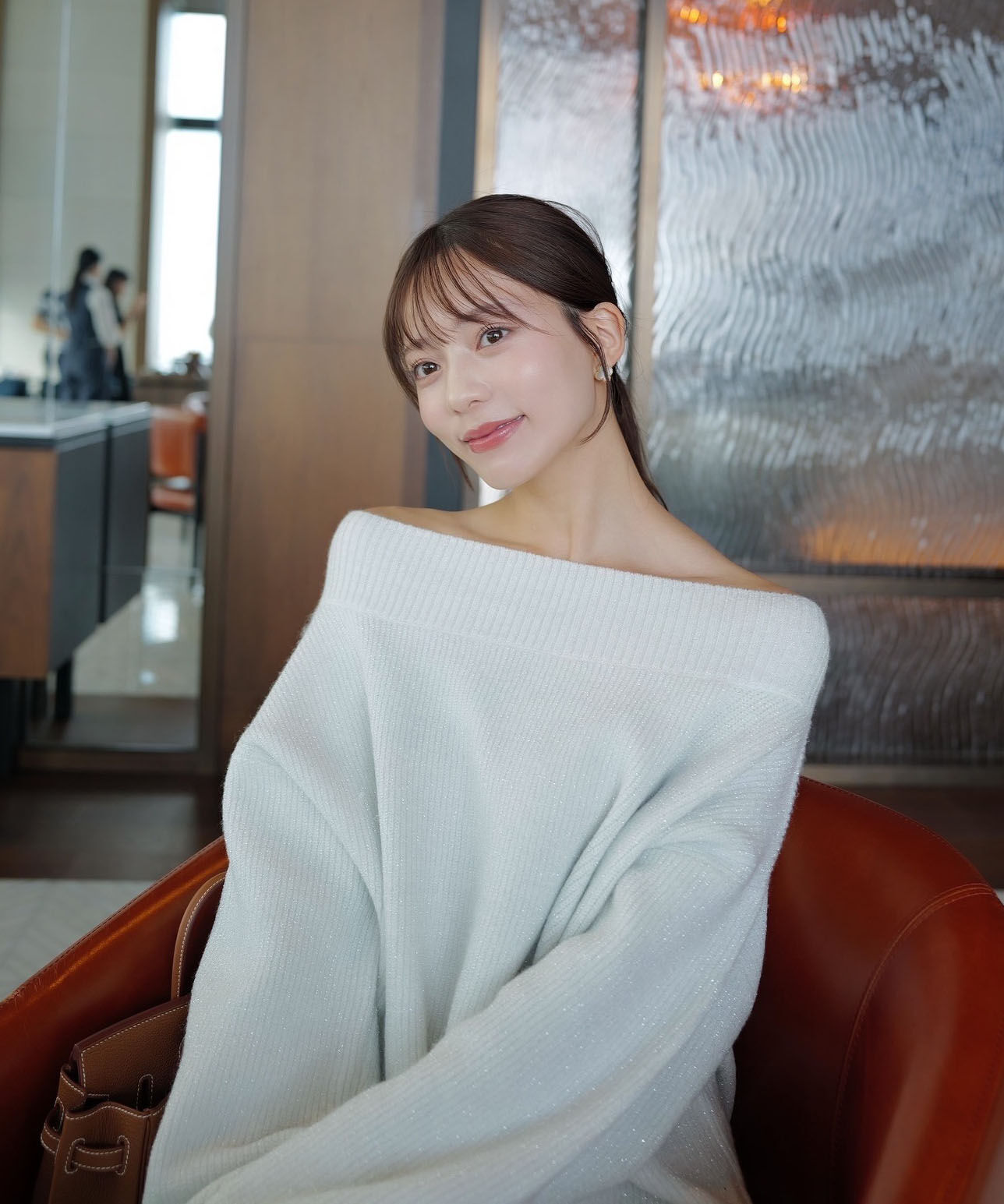 PROPORTION BODY DRESSING「ラメ入りオフショル畔ニット 25AW」|ニット・セーター|ホワイト&times;シル