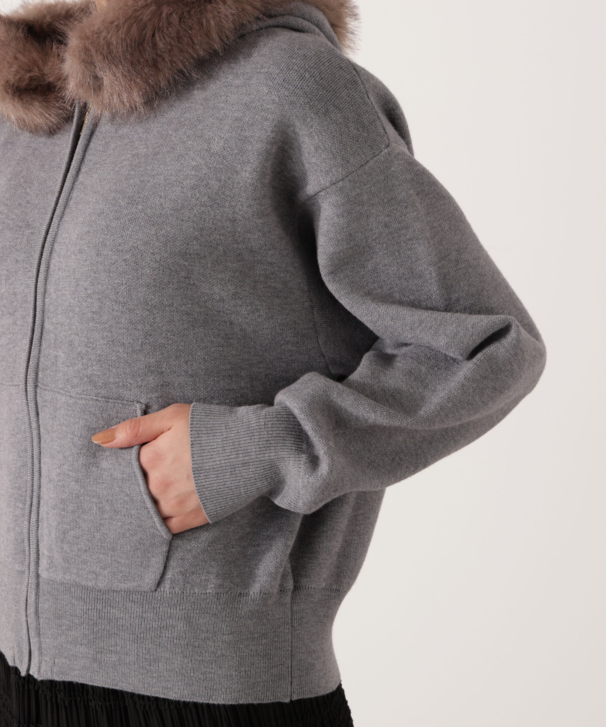 PROPORTION BODY DRESSING「エコファー付きニットパーカー 25AW」|ニット・セーター|