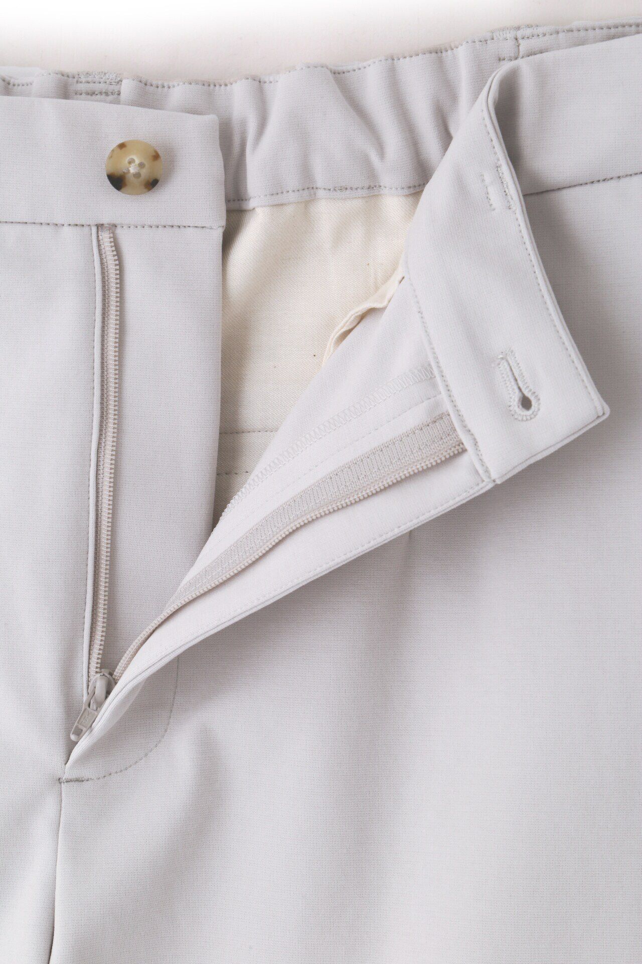  「ストレッチポンチテーパードパンツ」|その他|