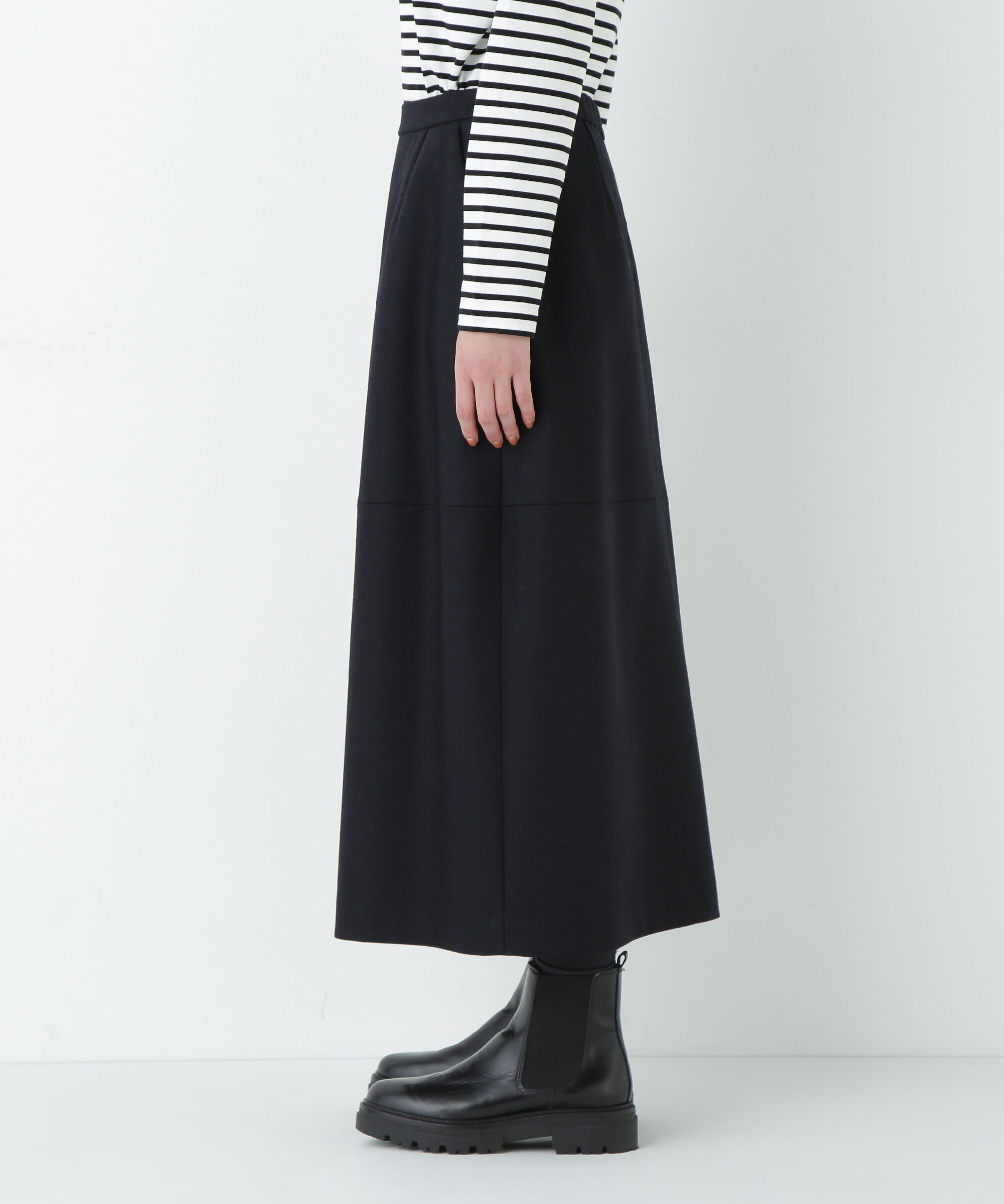  「ウールサキソニーコクーンスカート」|スカート|