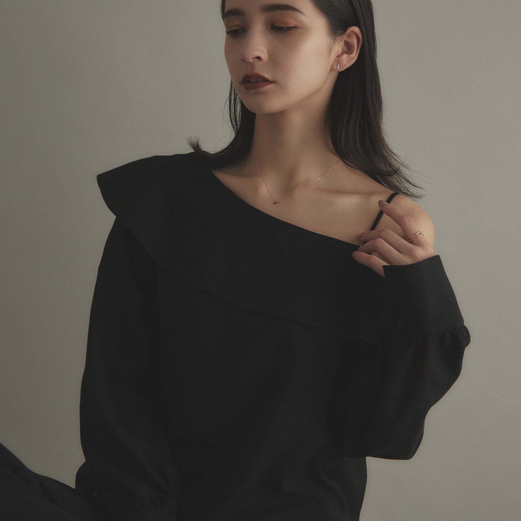 COCOSHNIK「K10ダイヤモンド バケットカットレクタングル ネックレス」|ネックレス|