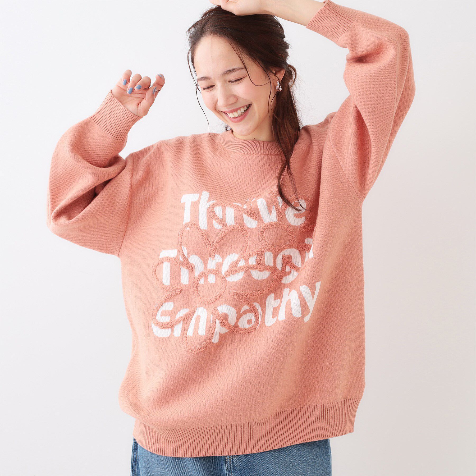 SHOO･LA･RUE「お花&times;ロゴ ゆるシルエットニット」|ニット・セーター|オレンジ(065)