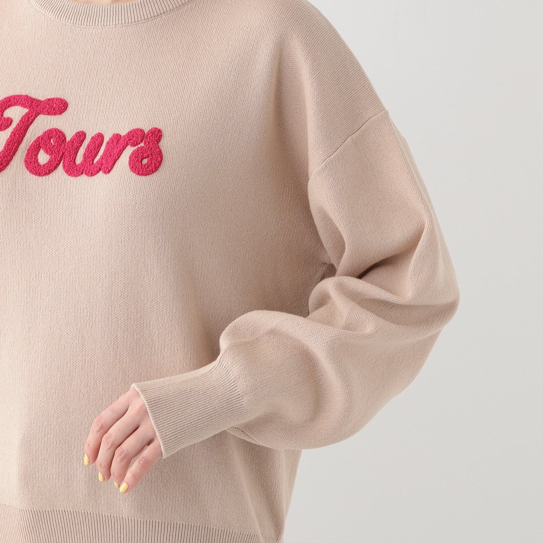 SHOO･LA･RUE「【洗える/S-LL/ちくちくしにくい】大人のための ロゴ入りスウェットライクニット」|ニット・セーター|