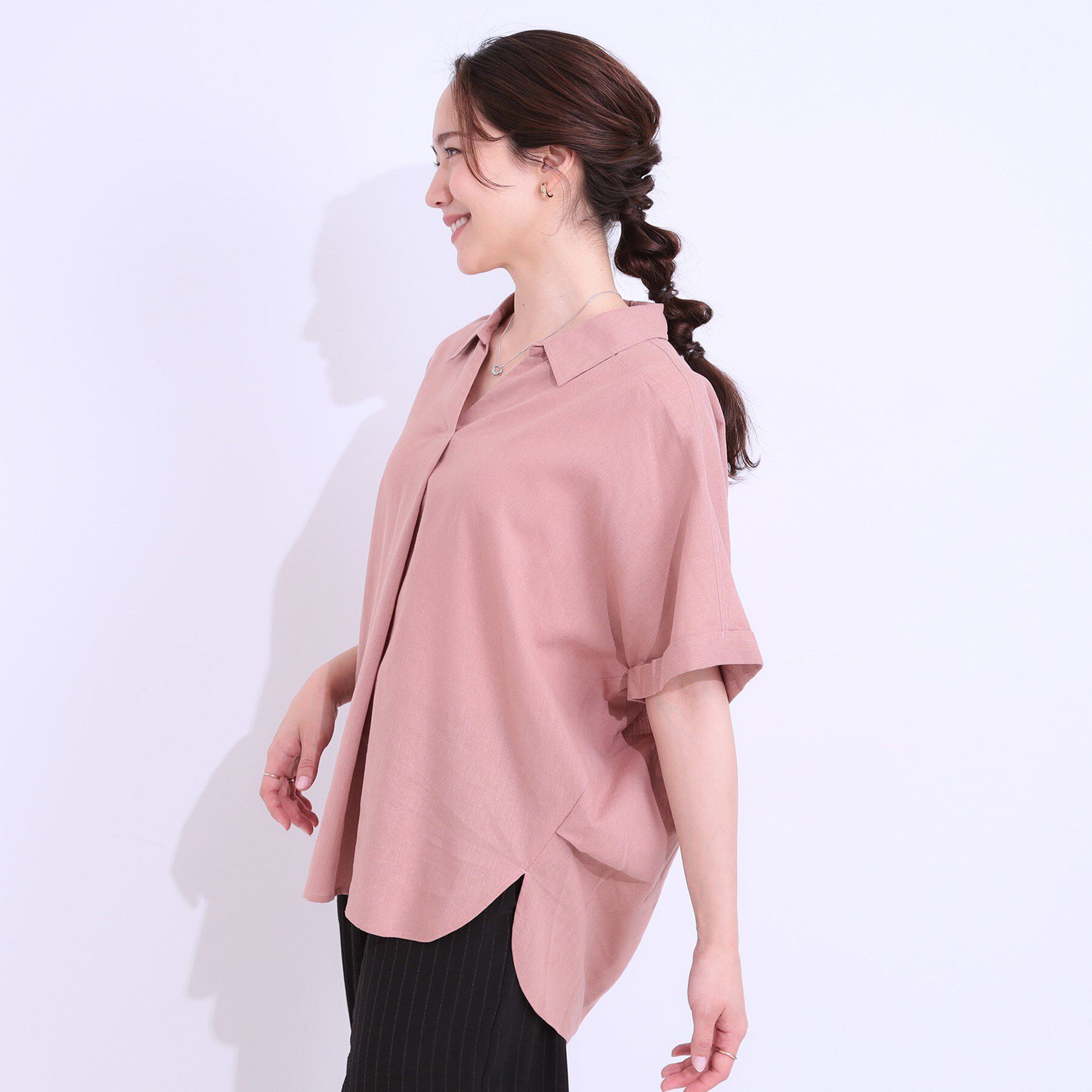 SHOO･LA･RUE「【S-LL/UV/接触冷感/抗菌防臭】体型を自然にカバー フレンチリネンブレンド襟付ドルマンシャツ」|シャツ・ブラウス|