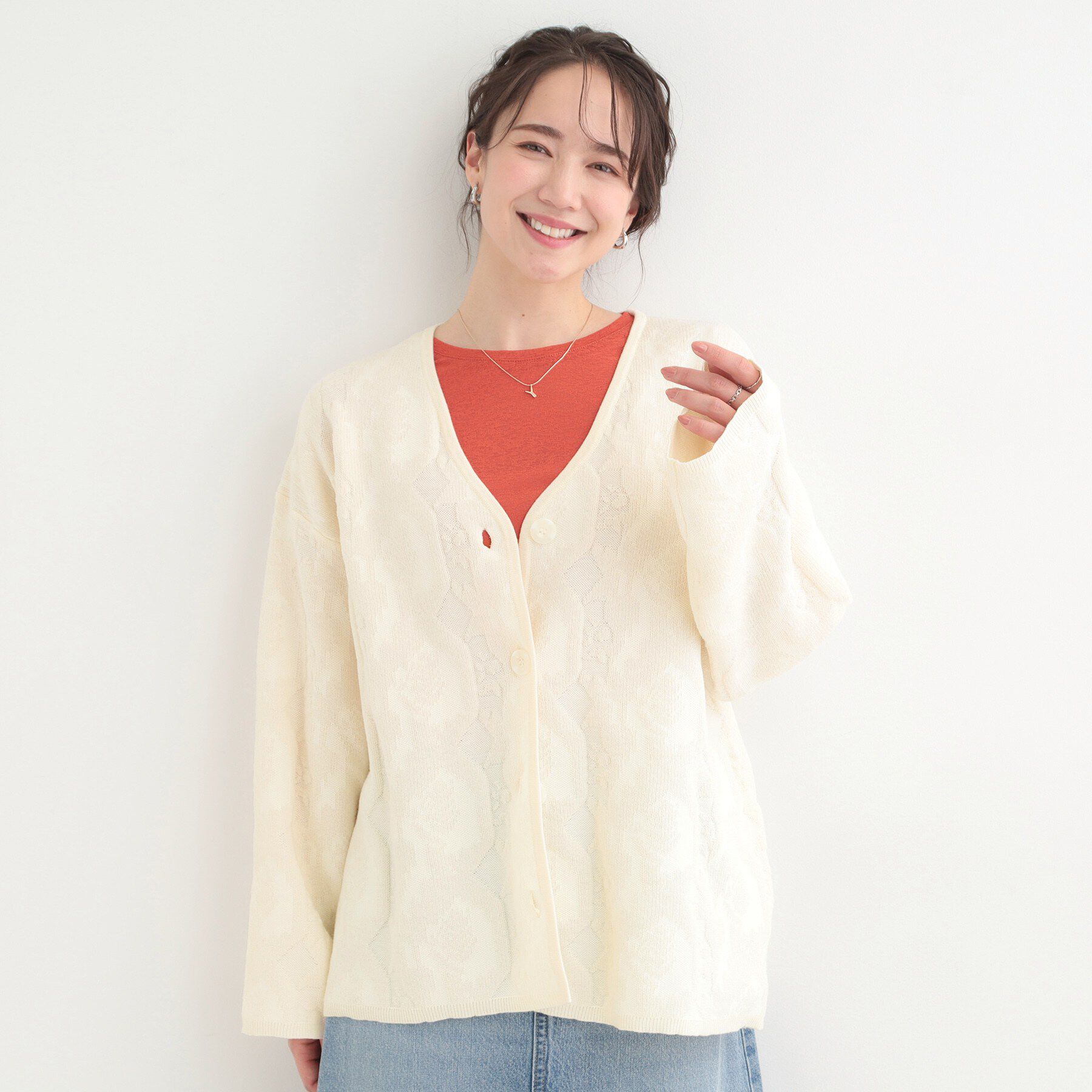 SHOO･LA･RUE「【洗濯機可/S-LL】幾何柄風デザインがアクセント ゆるVネックカーディガン」|カーディガン|