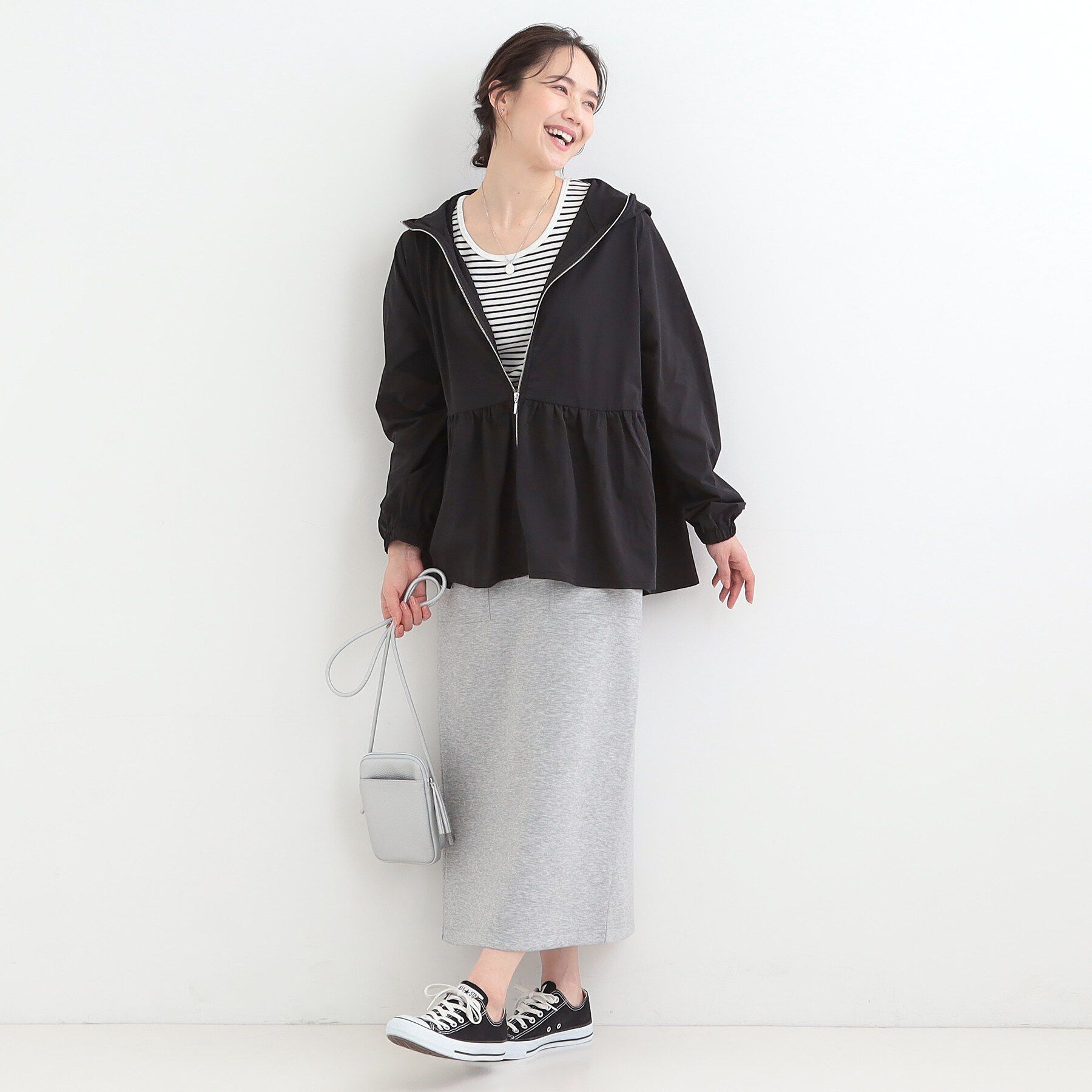 SHOO･LA･RUE「【UV/ひんやり/S-LL/体型カバー】女性らしさ溢れるペプラムデザイン メタルジップパーカー」|ブルゾン・スタジャン|