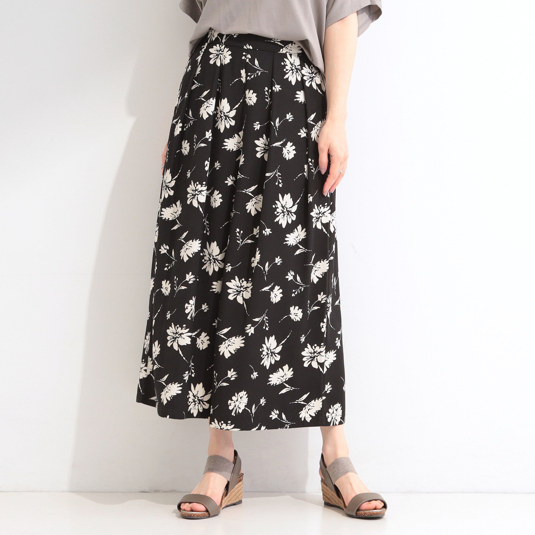 SHOO･LA･RUE「【S-LL/柄が選べる】大人上品な花柄でコーデが彩る アソートプリントスカーチョ」|その他|