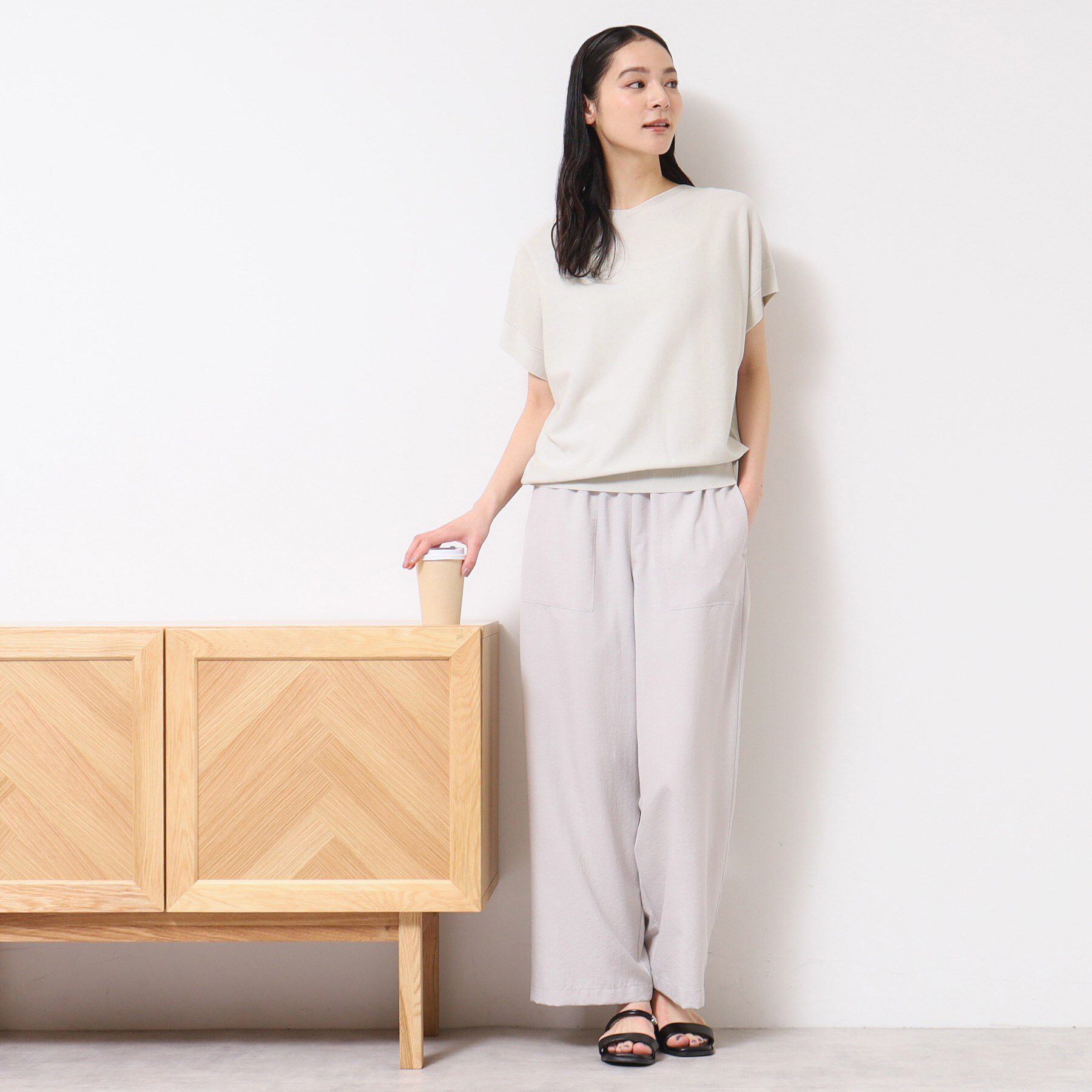 Dessin「【洗える・4サイズ展開】後ろボタンニットプルオーバーフレンチスリーブ」|ニット・セーター|