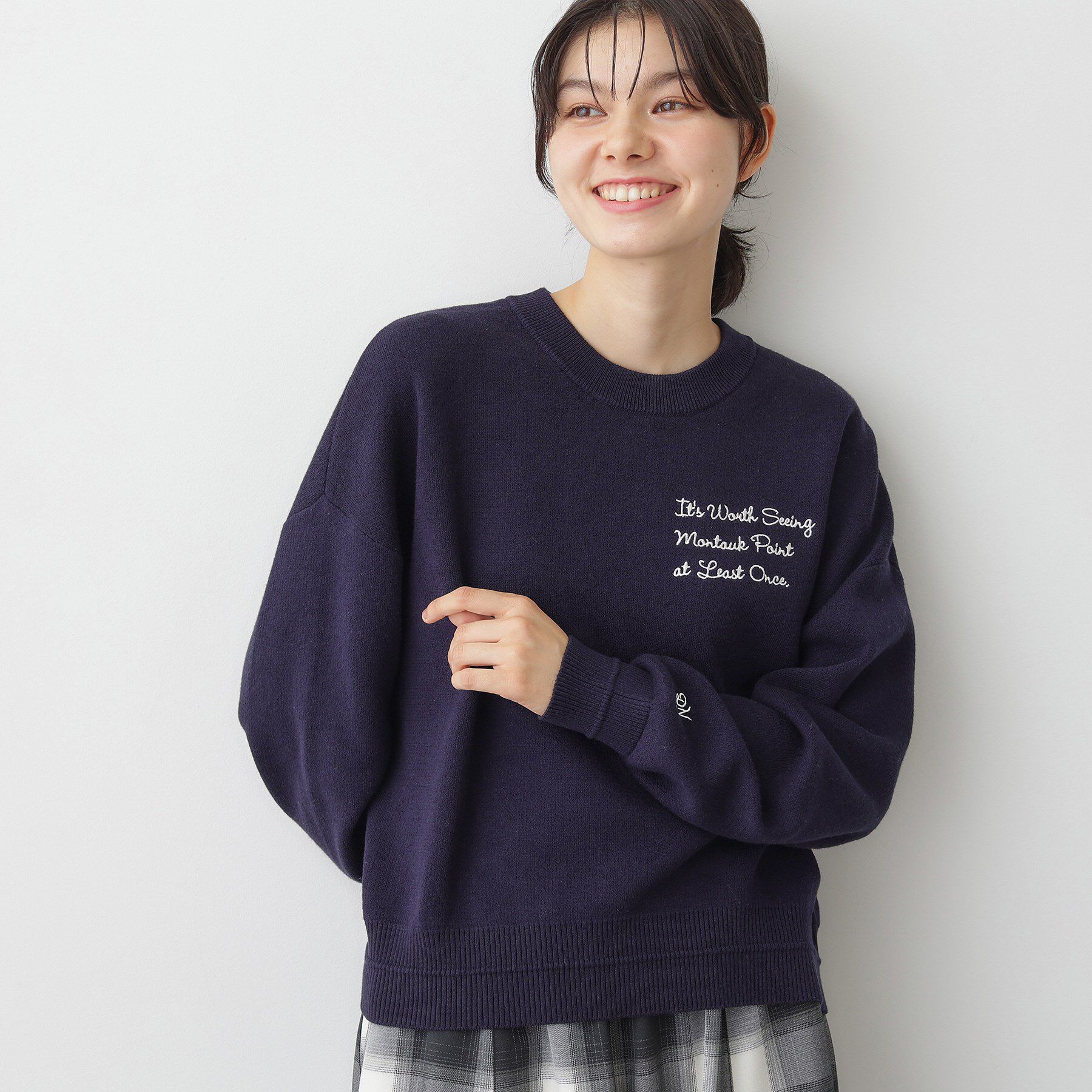 Dessin「【洗える】メッセージ刺繍入りジャカードニット」|ニット・セーター|ネイビー(094)