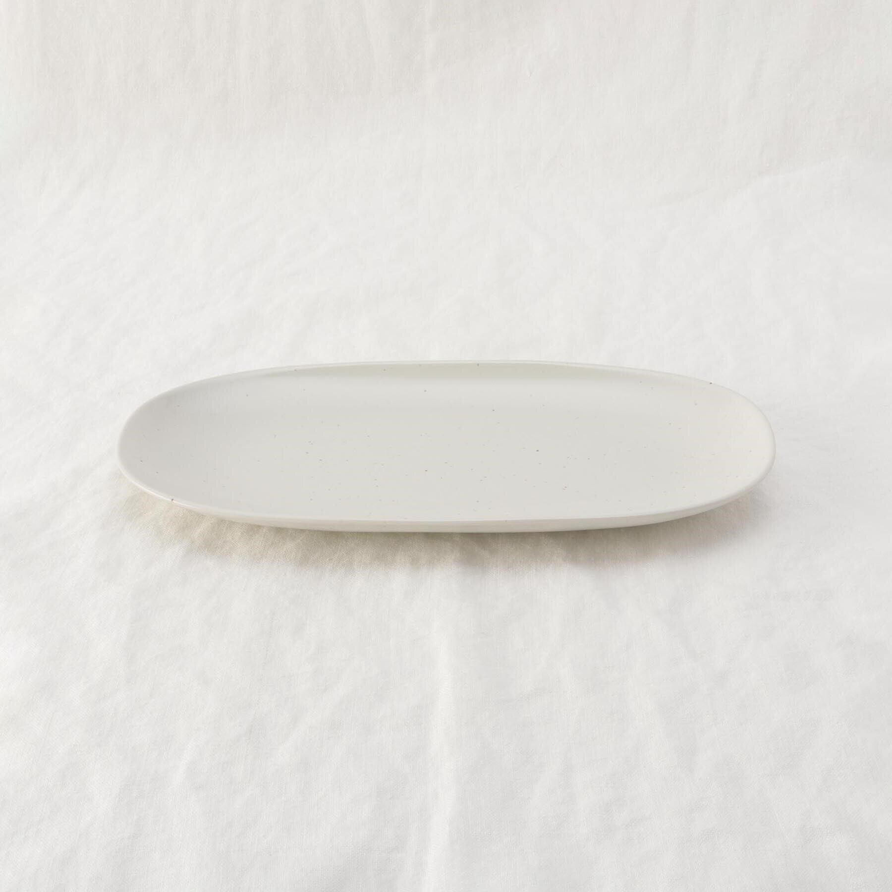 212 KITCHEN STORE「楕円 長盛皿 粉引マット」|食器・キッチングッズ|