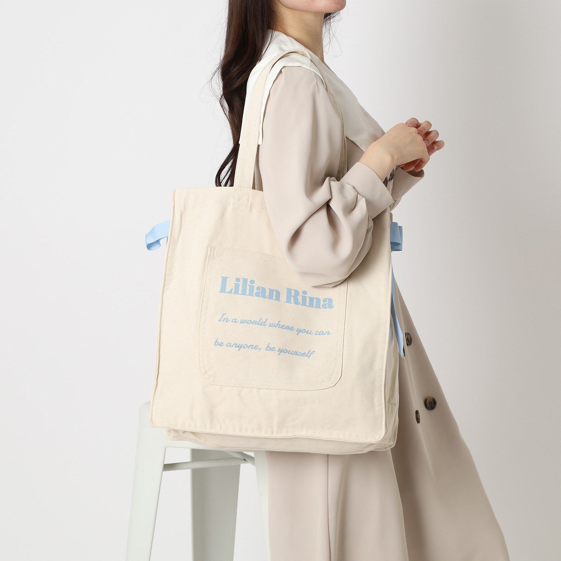 Ober Tashe「【新生活・新学期】推し活にもぴったり！リリアンリーナサイドリボントートバッグ」|トートバッグ|