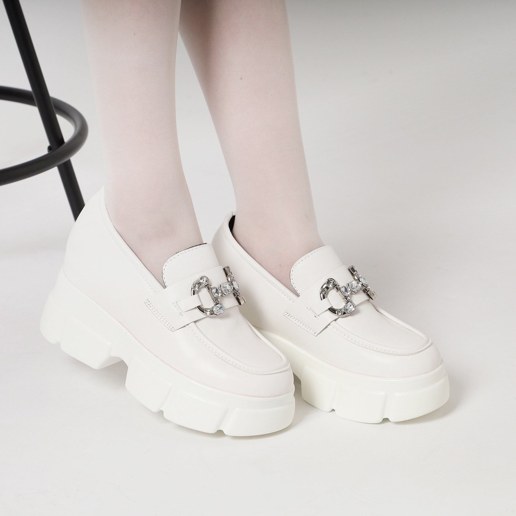 csT&P「厚底キラキラチャーム付きローファーパンプス」|パンプス|