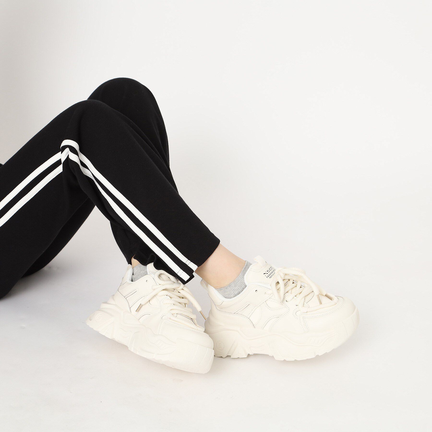 csT&P「厚底ダットスニーカー」|スニーカー|