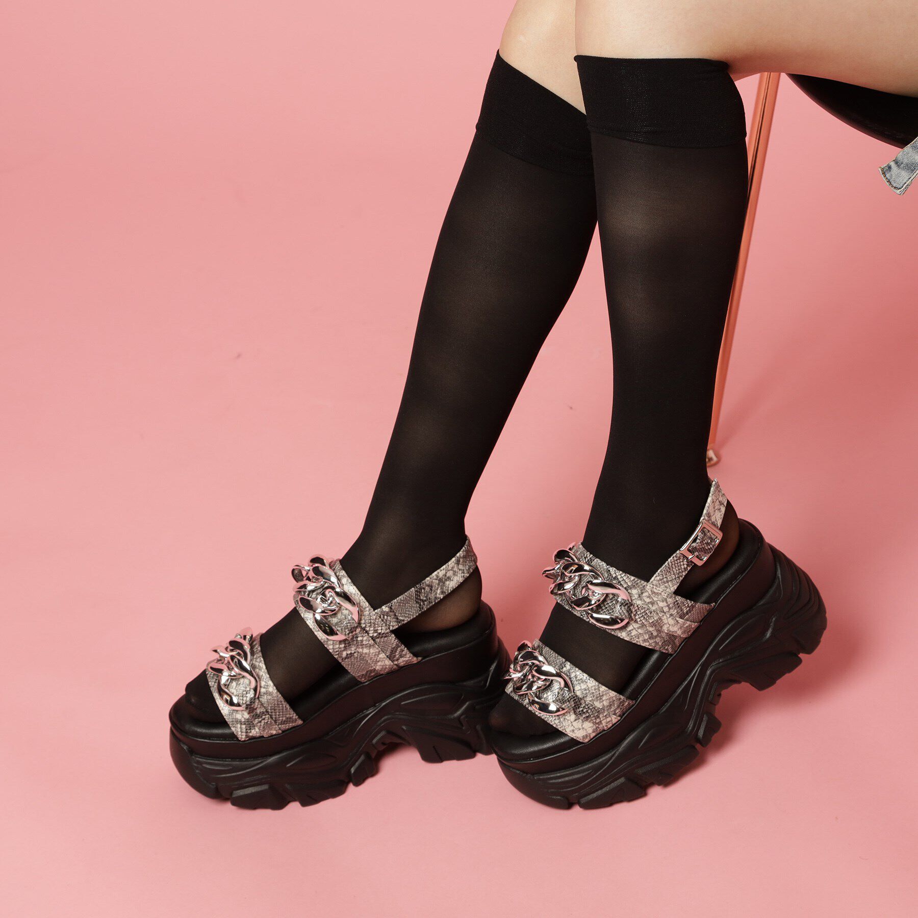 csT&P「ビックチェーン付き厚底サンダル」|サンダル|