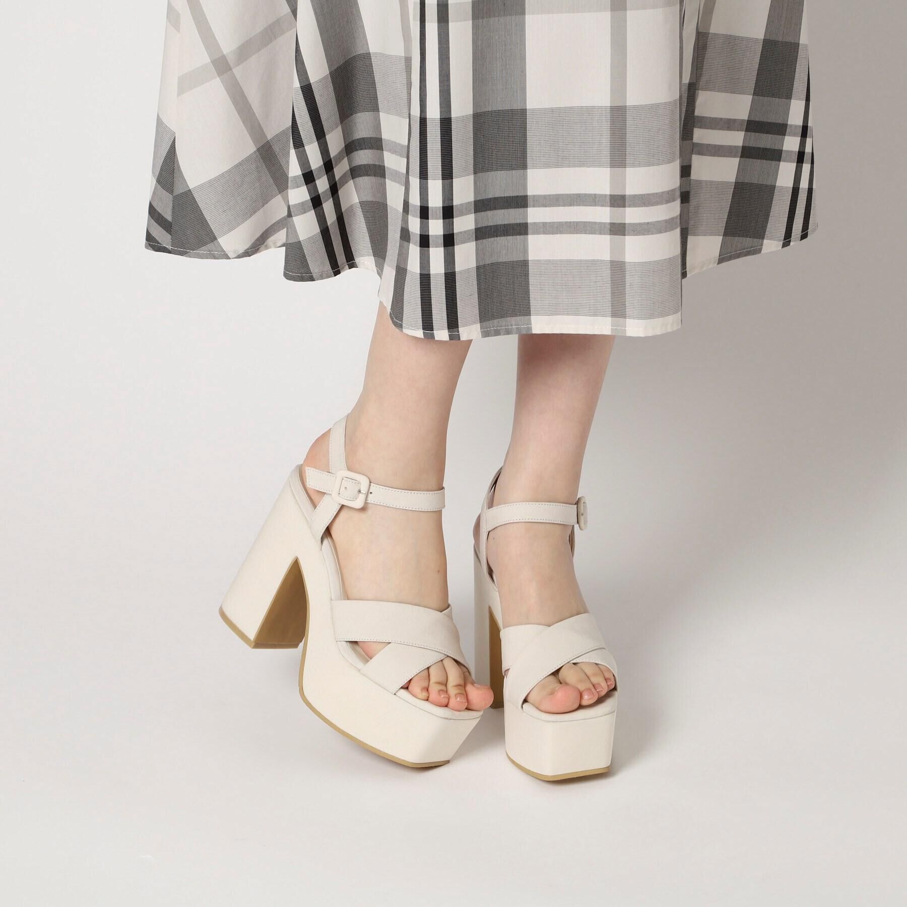 ESPERANZA「◆【ラク盛り／サンダル】リピーター続出／脚長美脚　ラク盛り厚底サンダル　24年Ver」|サンダル|アイボリー(304)