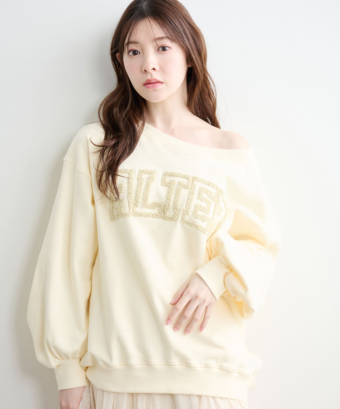 COCO DEAL「さがらグリッター刺繍ロゴスウェット」|スウェット・ジャージ|レモンイエロー