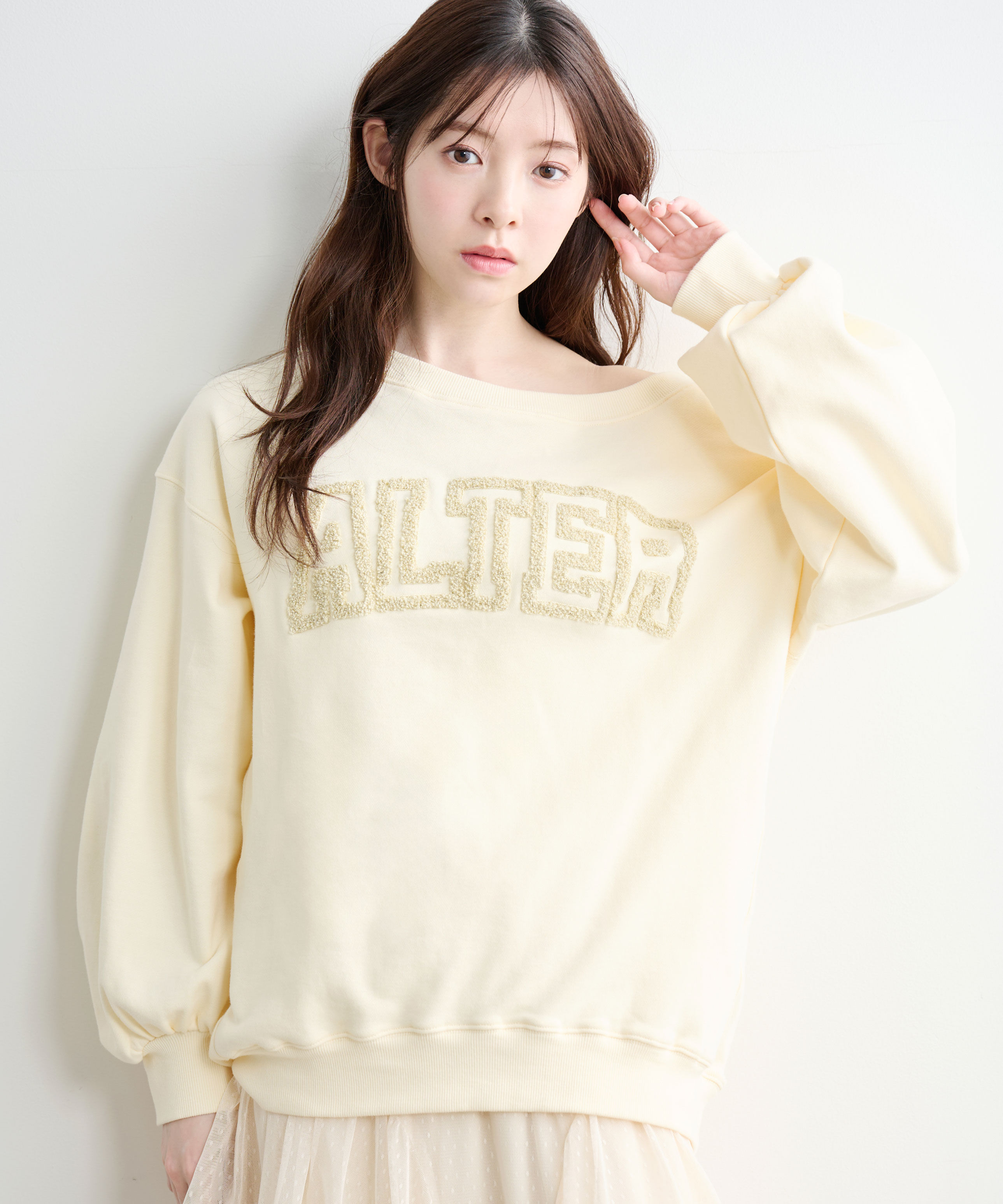 COCO DEAL「さがらグリッター刺繍ロゴスウェット」|スウェット・ジャージ|