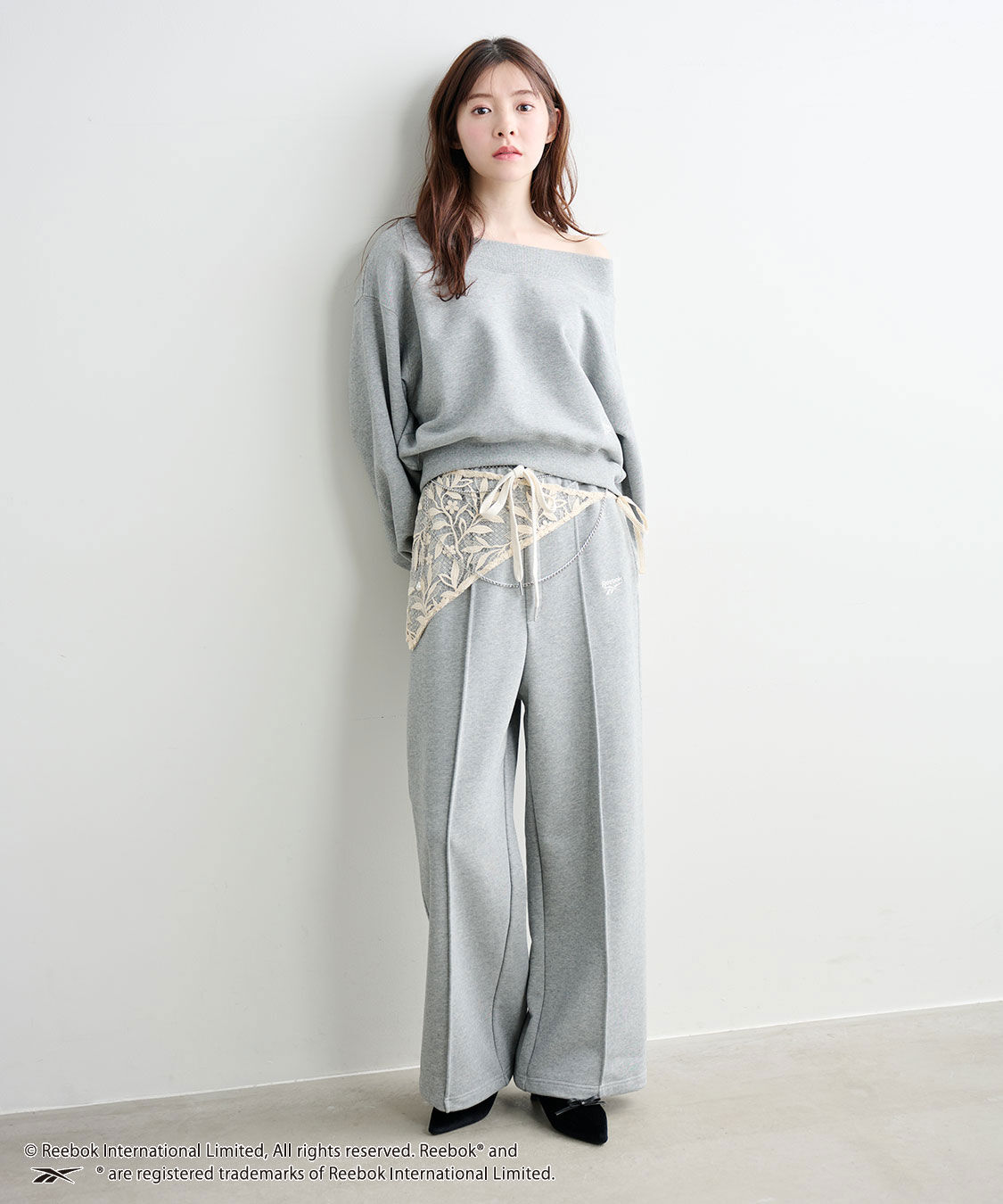 COCO DEAL「《COCO DEAL/Reebok》ボリュームスリーブオフショルスウェット」|スウェット・ジャージ|