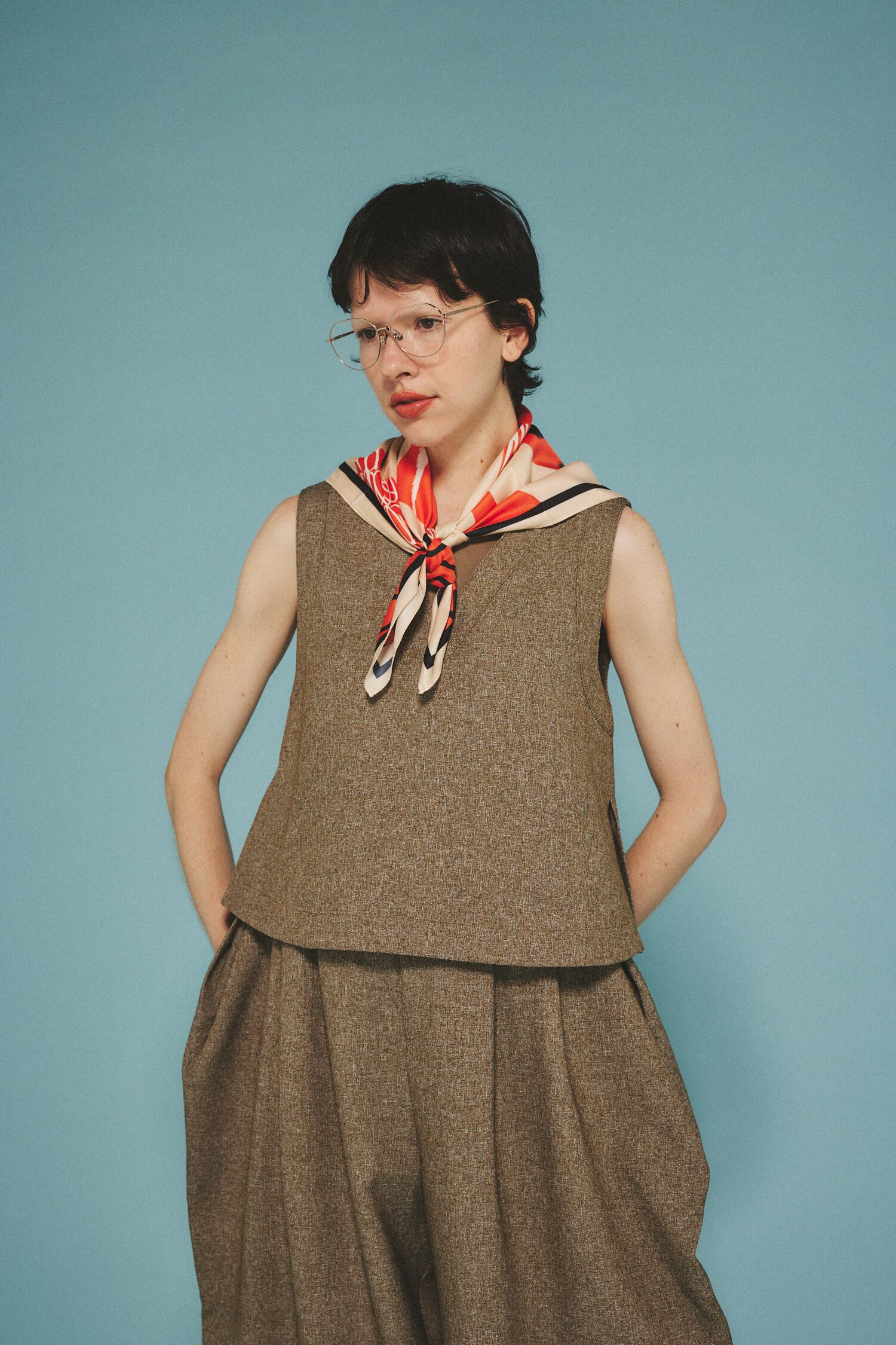 HeRIN.CYE「V neck vest」|ダウンベスト・ベスト|