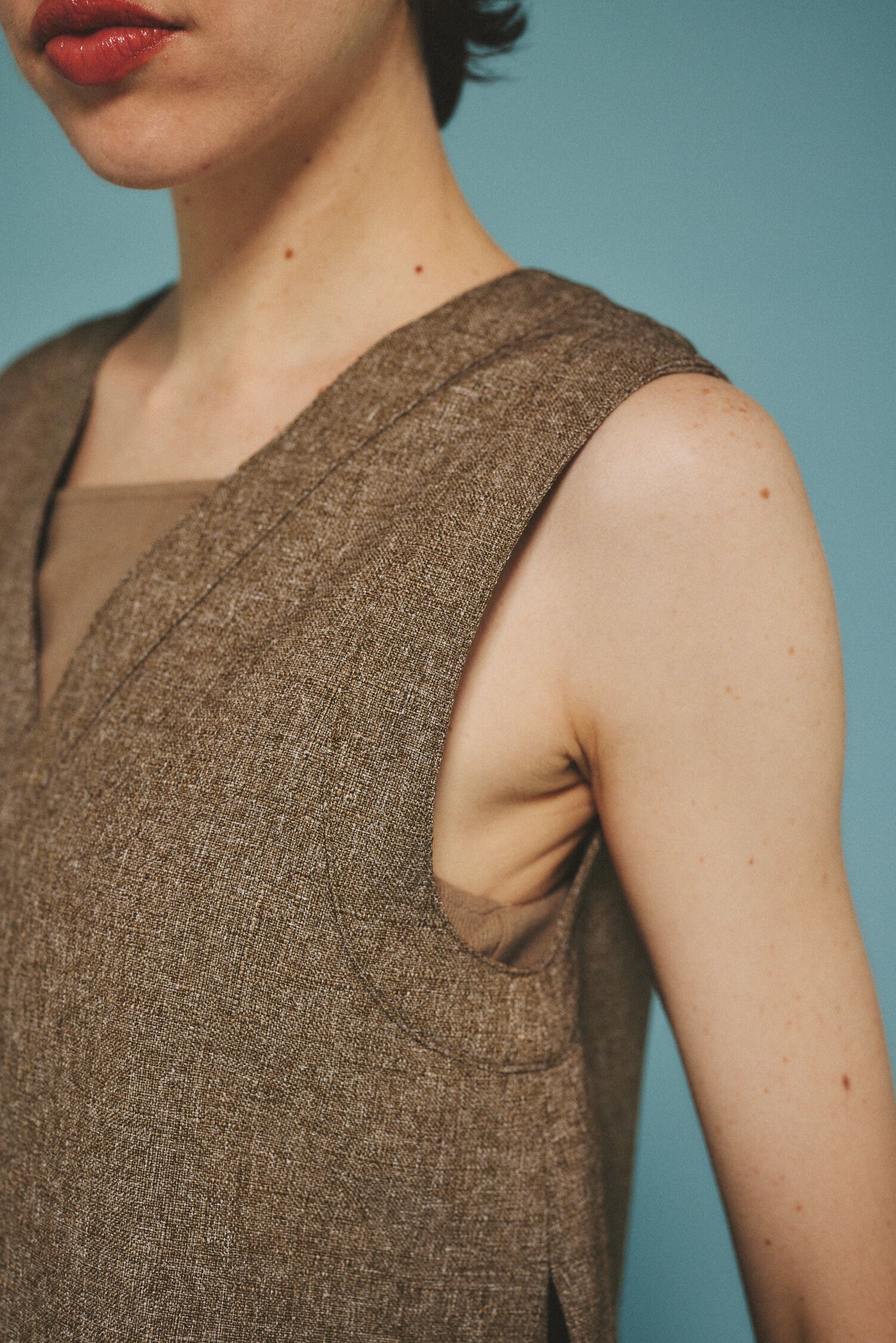 HeRIN.CYE「V neck vest」|ダウンベスト・ベスト|