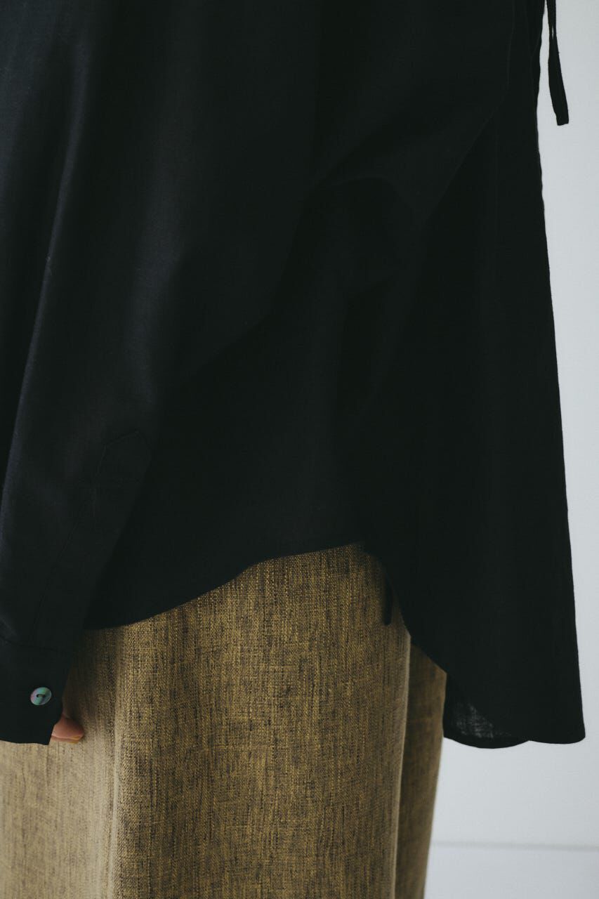 HeRIN.CYE「Back shirring shirt」|シャツ・ブラウス|