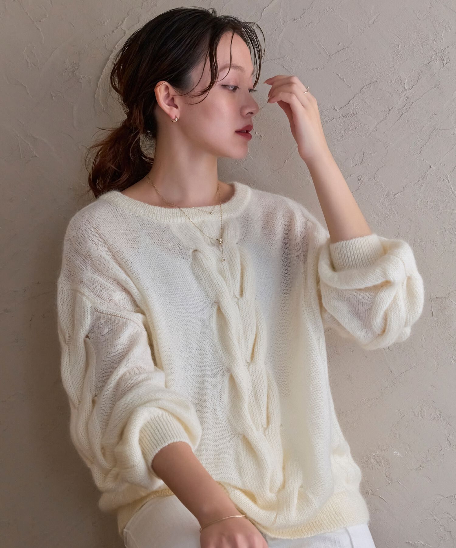 Phoebe「【金属アレルギー対応】ラディアンスビジューYラインネックレス　ゴールド」|ネックレス|