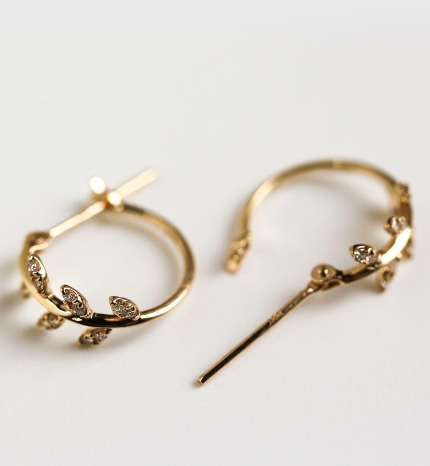  「ダイヤモンド サピン スナップ フープ ピアス | K10YG」|ピアス|