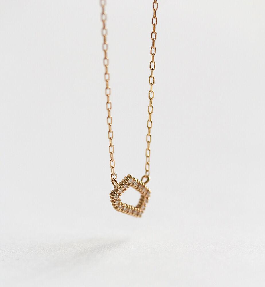  「ダイヤモンド ネックレス | K10YG 〈プラリネ〉〈世界最小〉」|ネックレス|