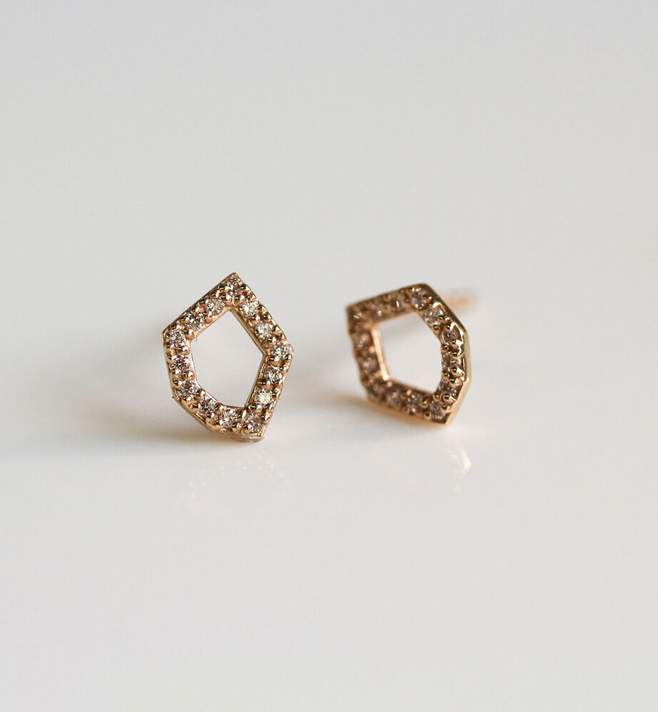  「ダイヤモンド ピアス | K10YG〈プラリネ〉〈世界最小〉」|ピアス|