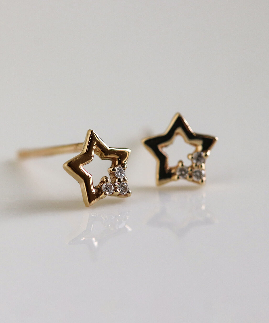  「ダイヤモンド スター ピアス | K10YG」|ピアス|
