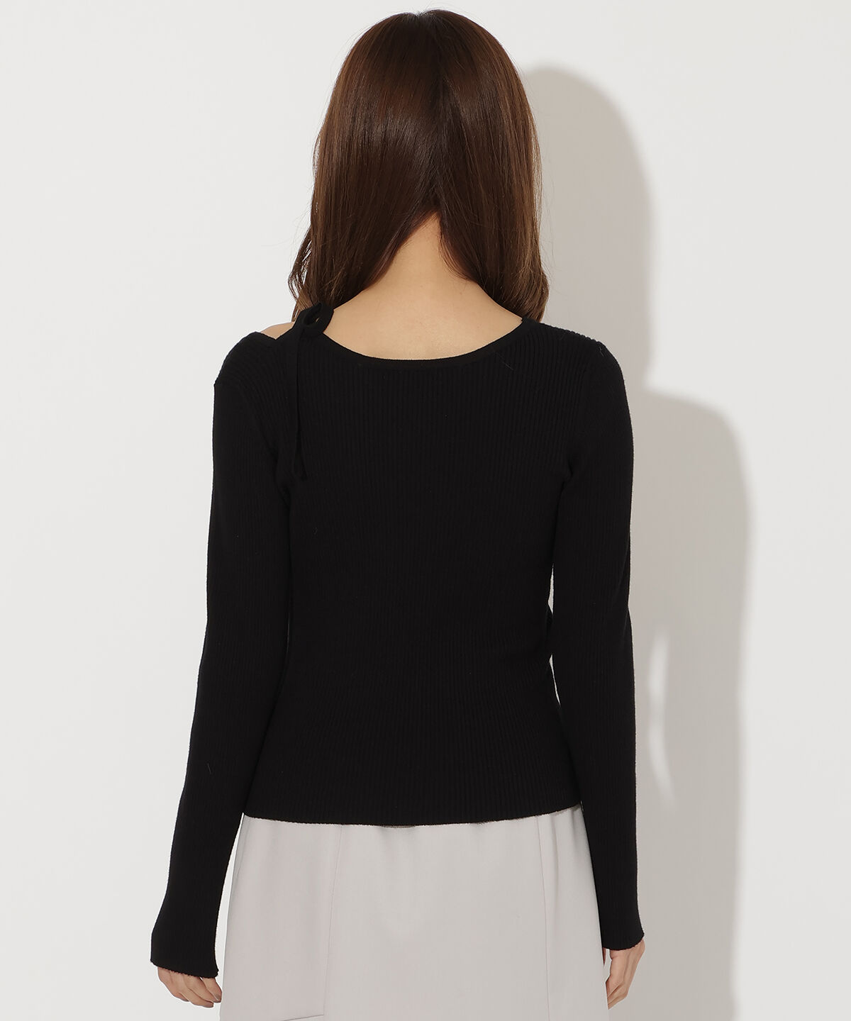 アンドクチュール「アシメリボンスリットプルオーバー」|ニット・セーター|