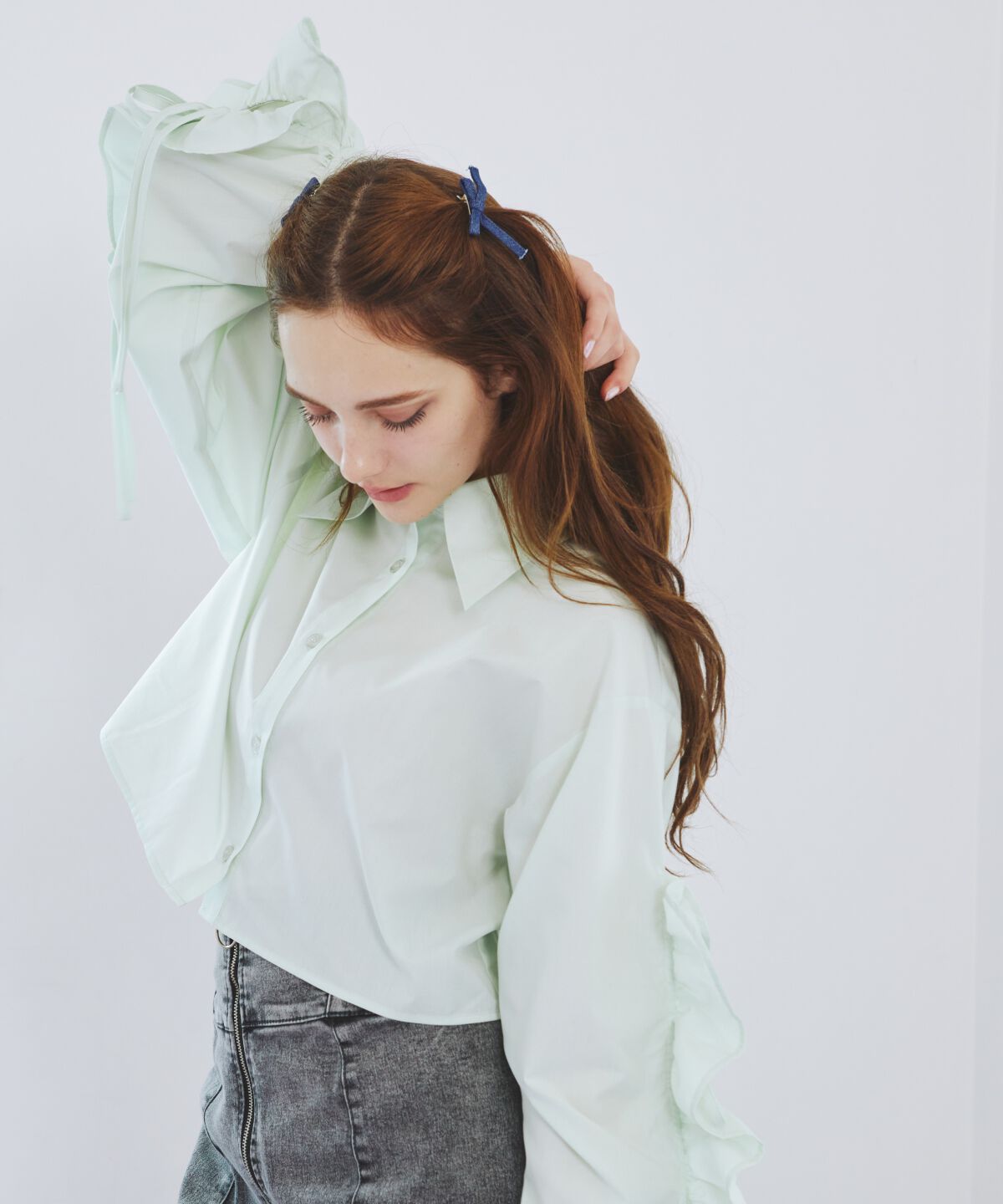 REDYAZEL「カットオフフリルリボンシャツ」|シャツ・ブラウス|