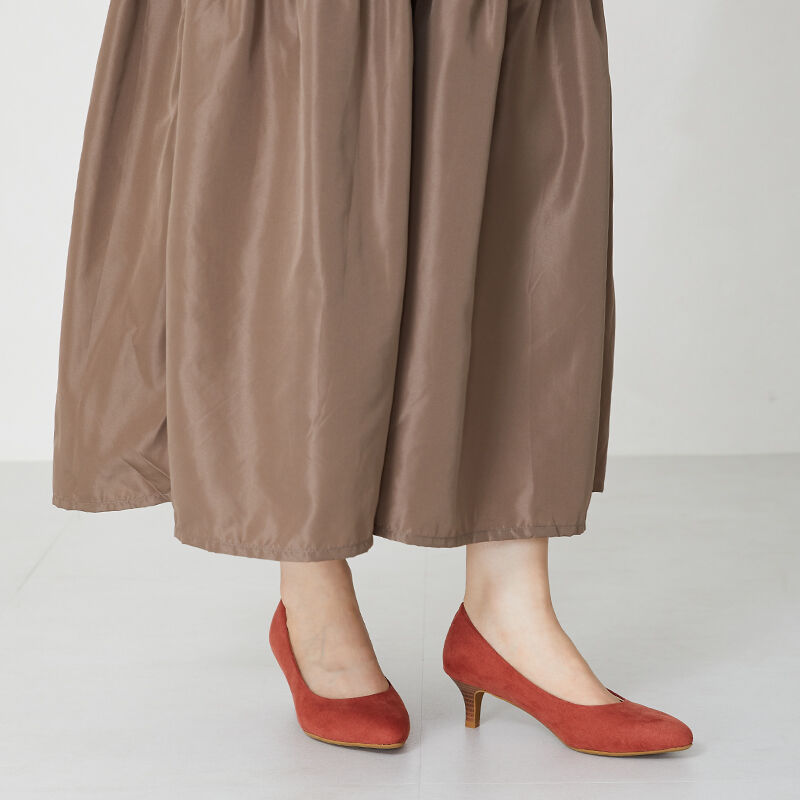 ORiental TRaffic「【跳べるパンプス/シリーズ累計１５０万足突破】アーモンドトゥ ミドルヒール /R-3213 パンプス」|パンプス|RED