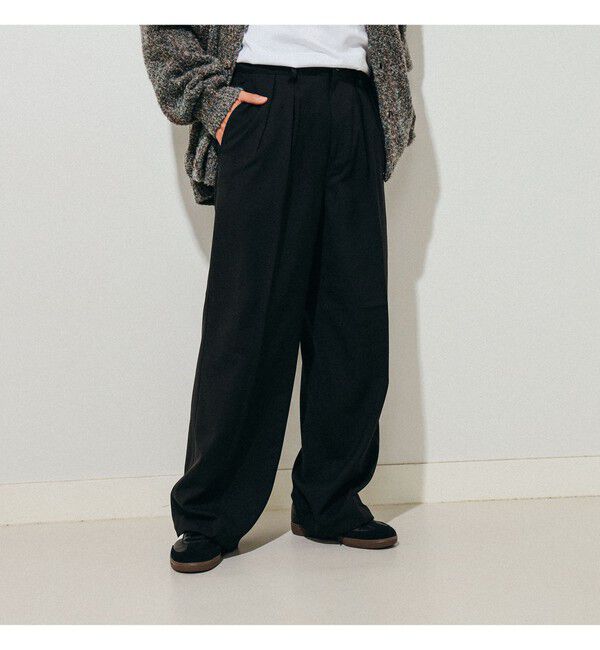 BEAMS「ワイドストレート 2プリーツ  スラックス」|チノ|