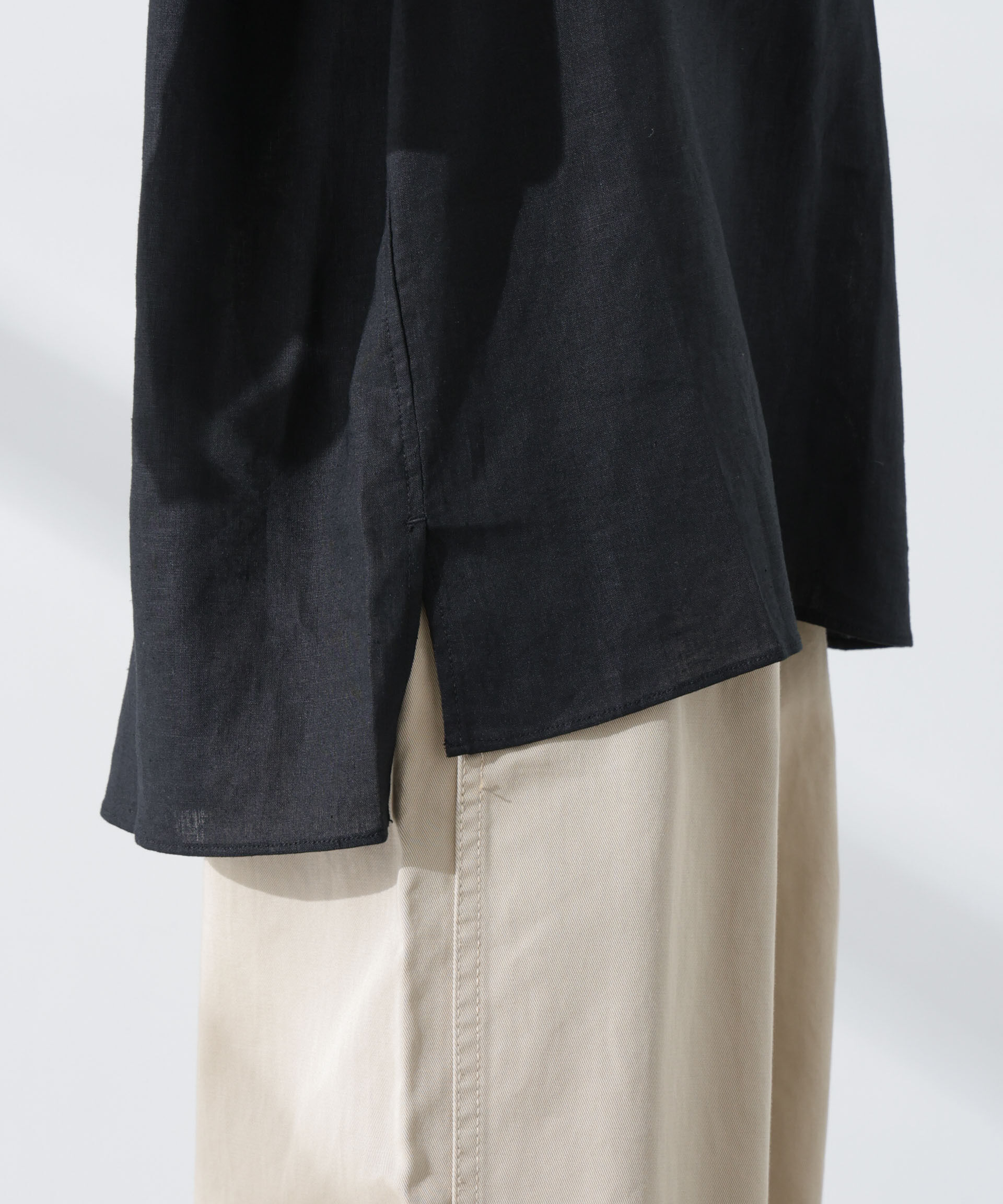 nano･universe「Anti Smell Linen プルオーバーVネックシャツ」|シャツ・ブラウス|