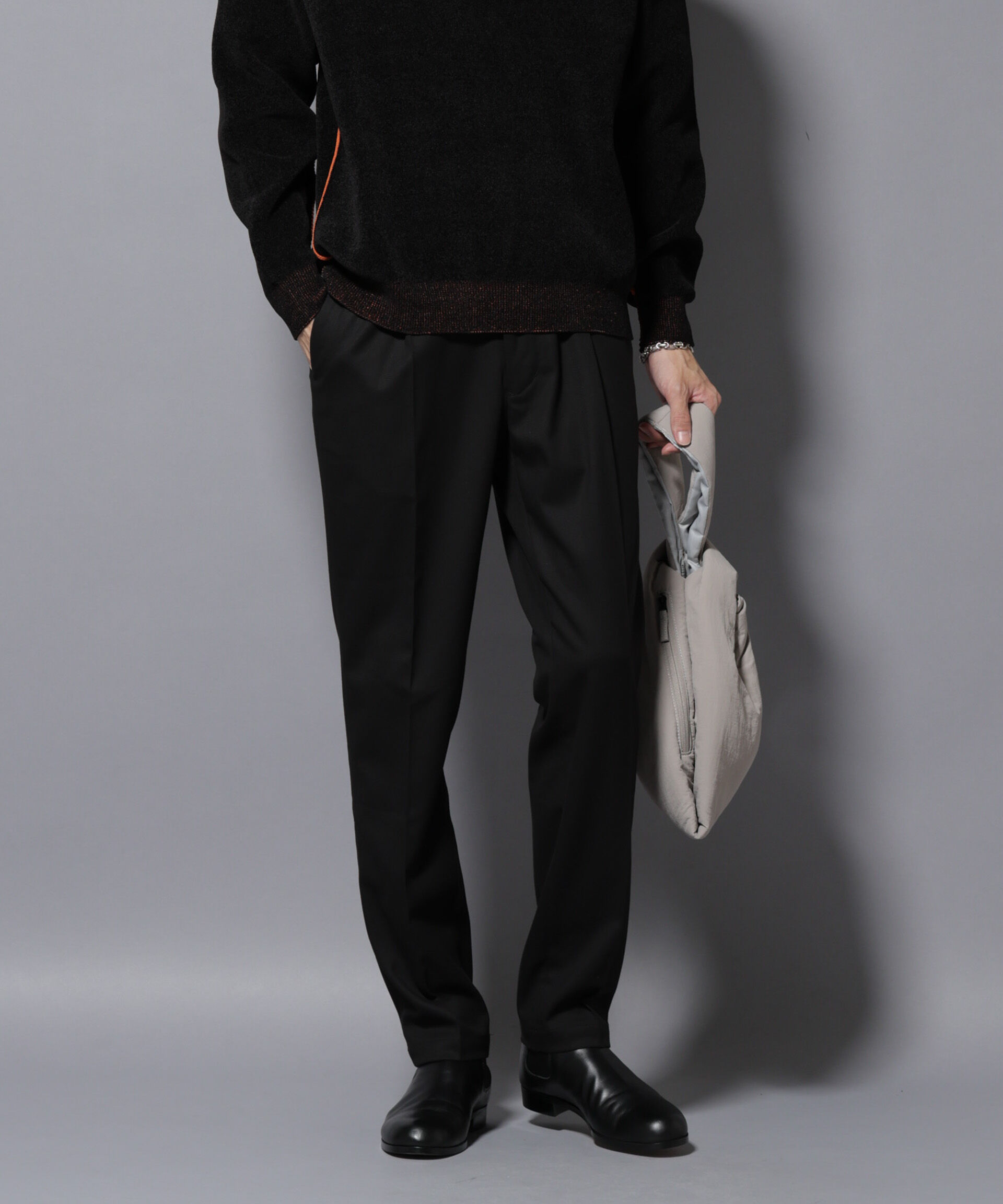 nano･universe「微起毛1タックテーパードパンツ」|チノ|