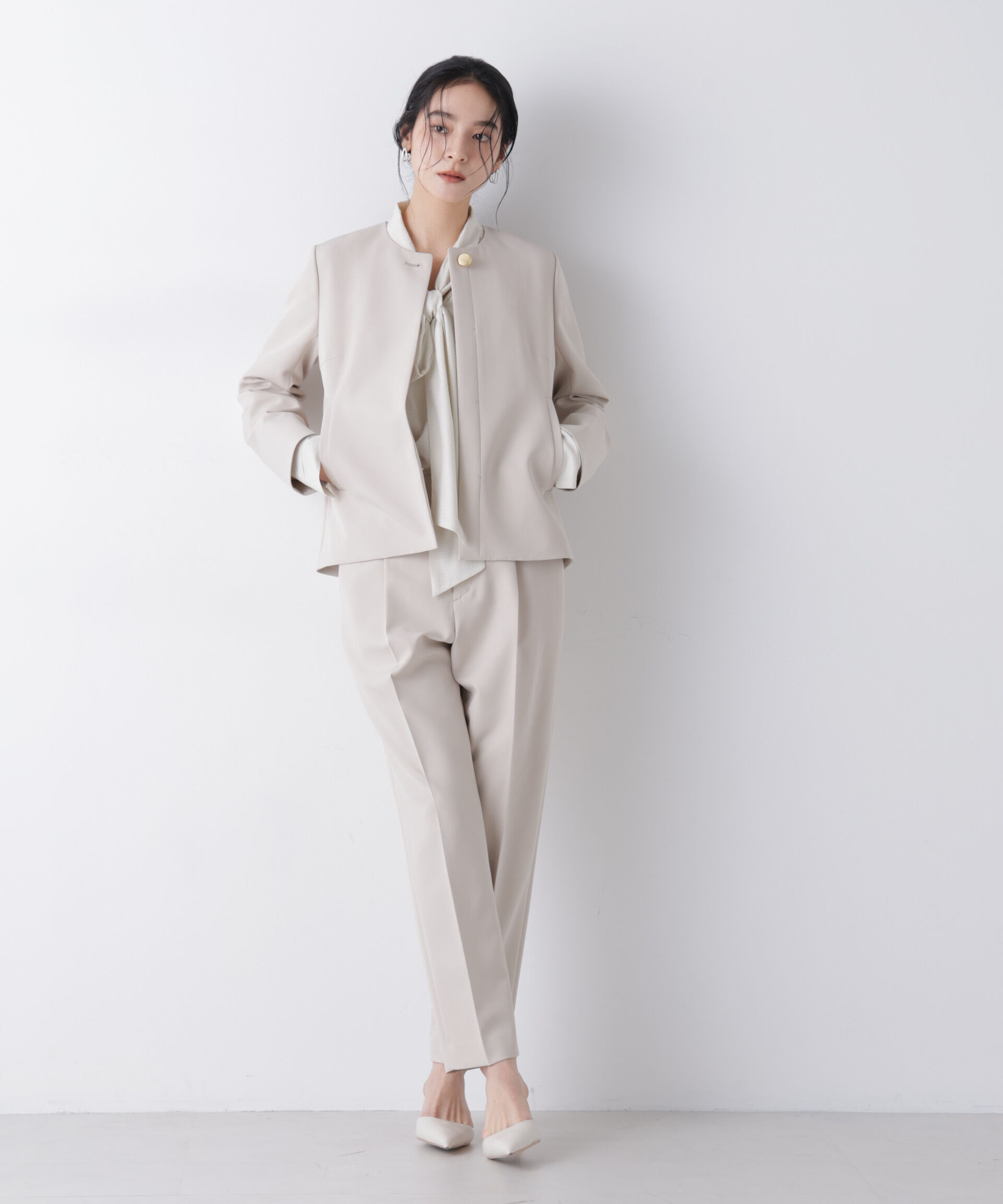 nano･universe「デイリーファンクション タックテーパードパンツ(セットアップ可)」|チノ|