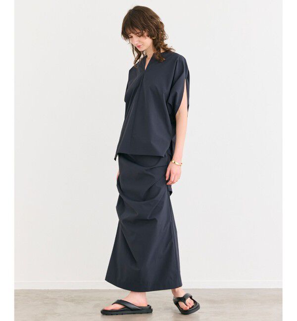 BEIGE,「【接触冷感/UVカット/洗える・BAILA 8.9月合併号掲載】YANN / Vスリットプルオーバーブラウス」|シャツ・ブラウス|