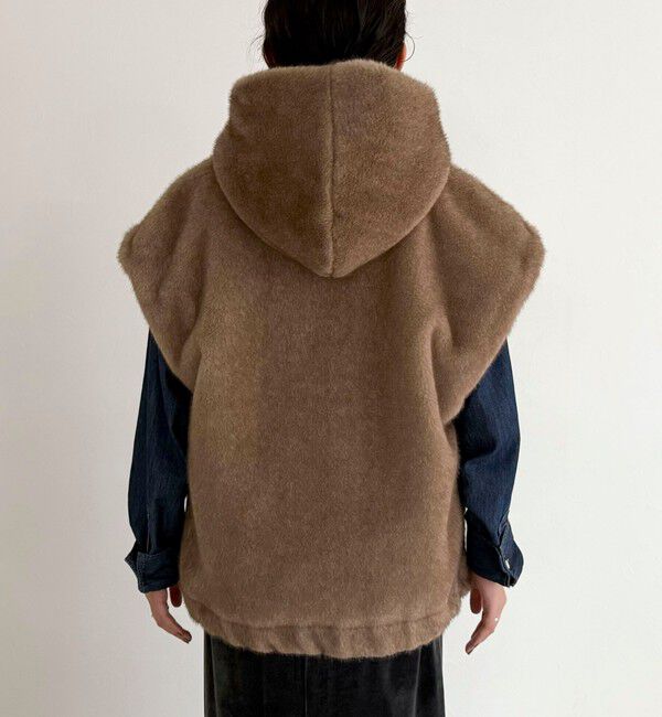 fredy emue「フェイクファーフードベスト」|ベスト・ジレ|