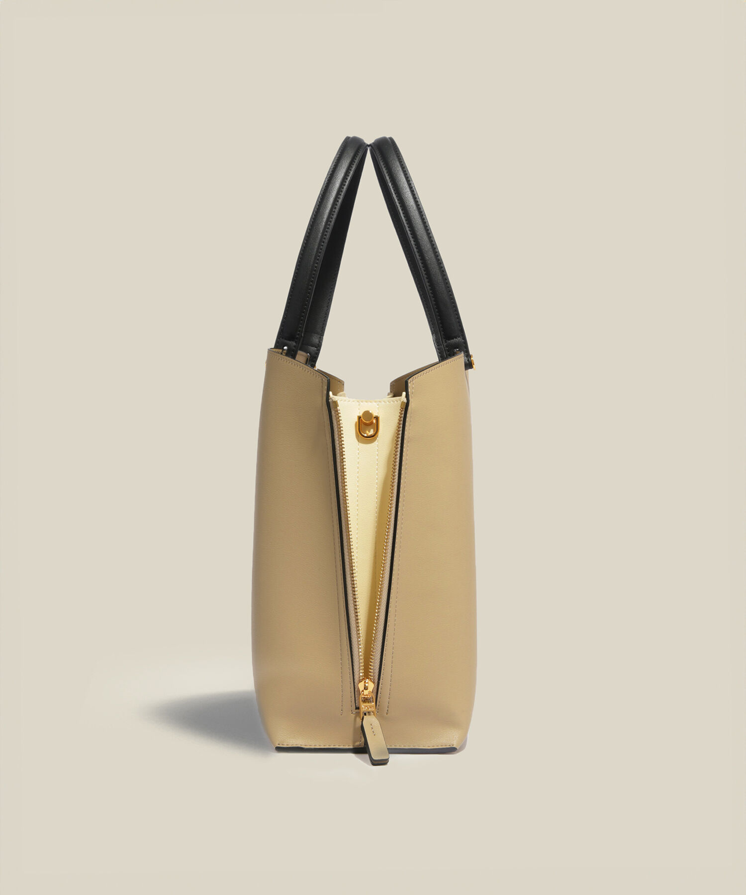 ROPE「【E'POR】Y BAG Medium+【WEB限定/一部店舗限定】【通勤】【A4/PC対応】【25AW】」|ショルダー・メッセンジャー|