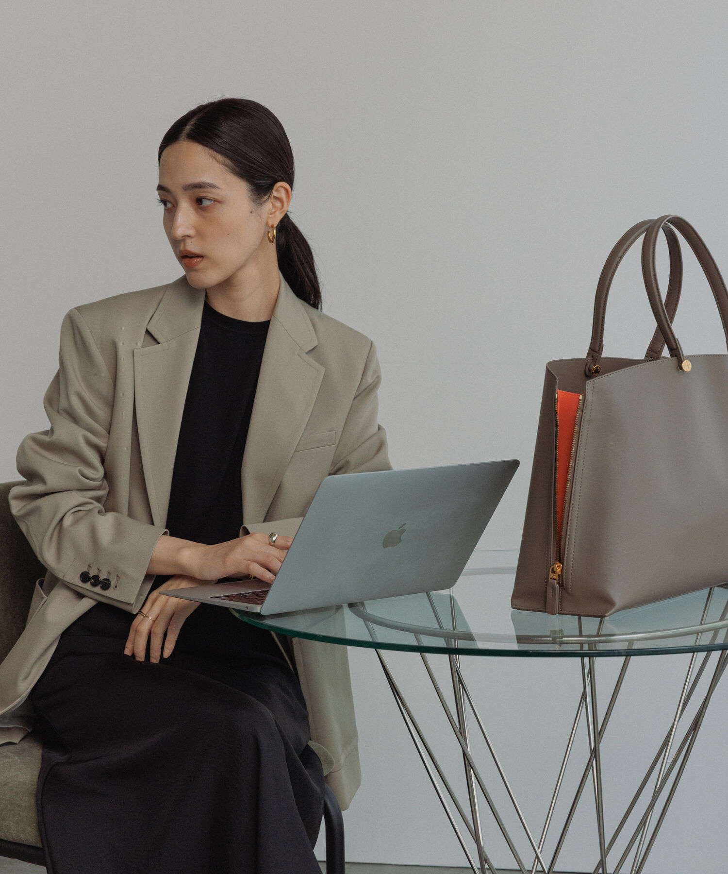 ROPE「【E'POR】Y BAG Medium+【WEB限定/一部店舗限定】【通勤】【A4/PC対応】【25AW】」|ショルダー・メッセンジャー|