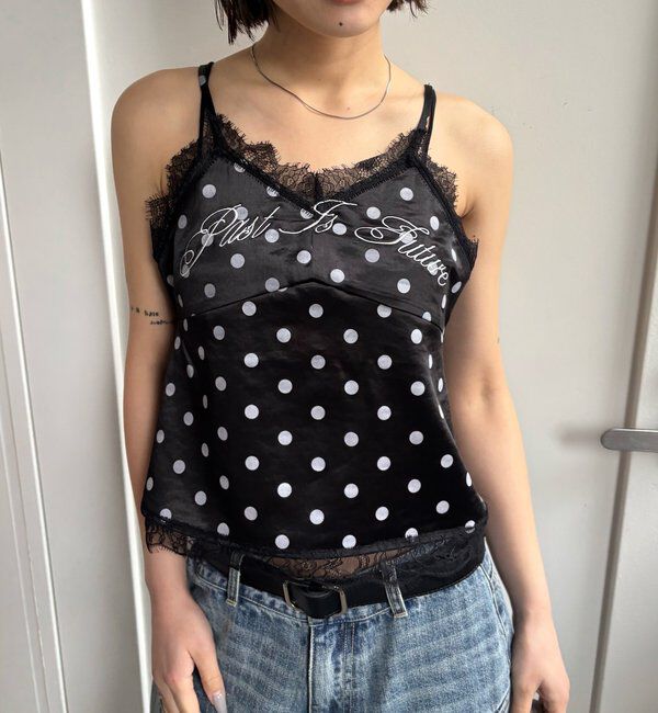  「刺繍ロゴサテンスリップキャミ」|シャツ・ブラウス|