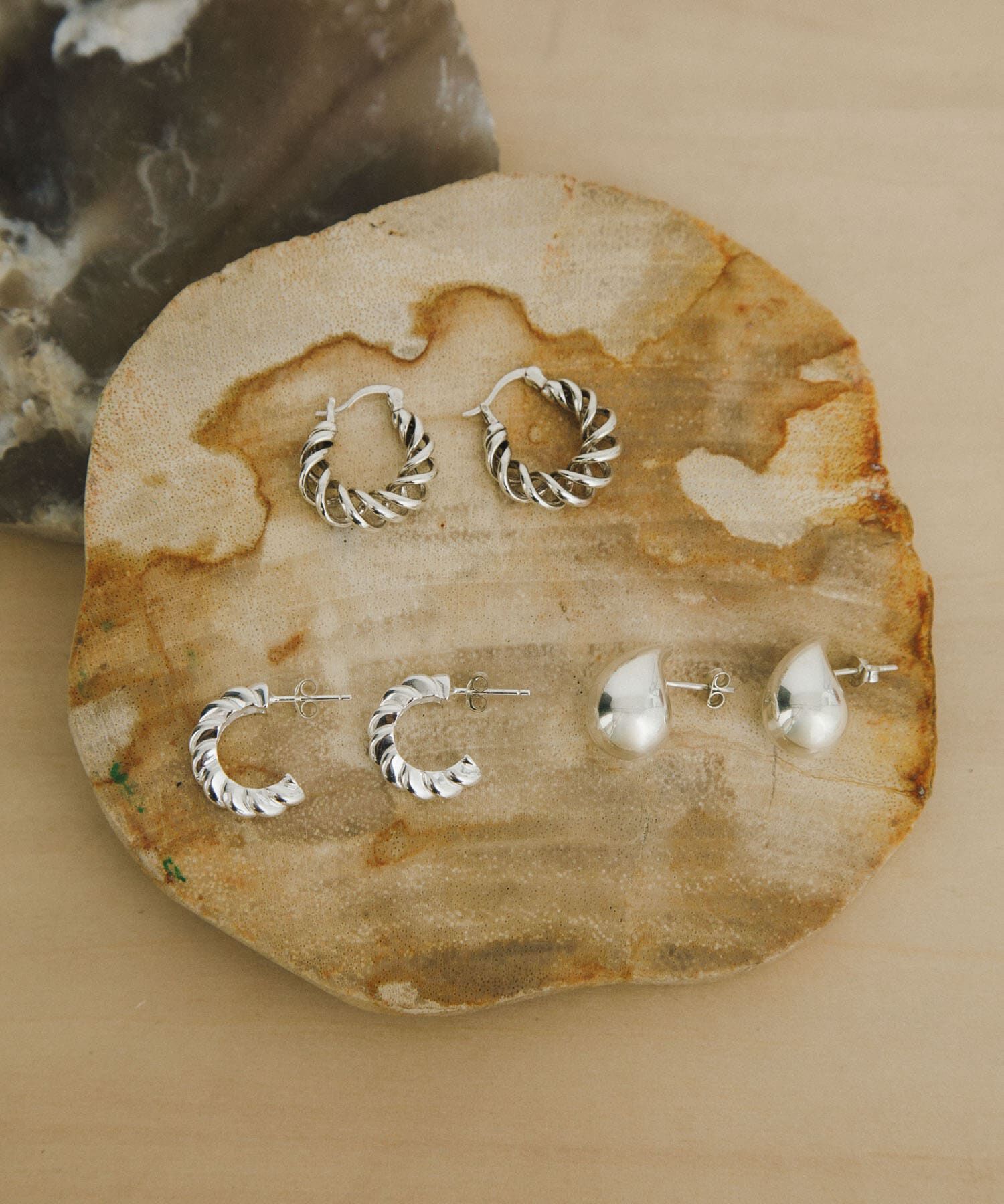 URBAN RESEARCH「decor『デコール』　Knit Pierce」|ピアス|