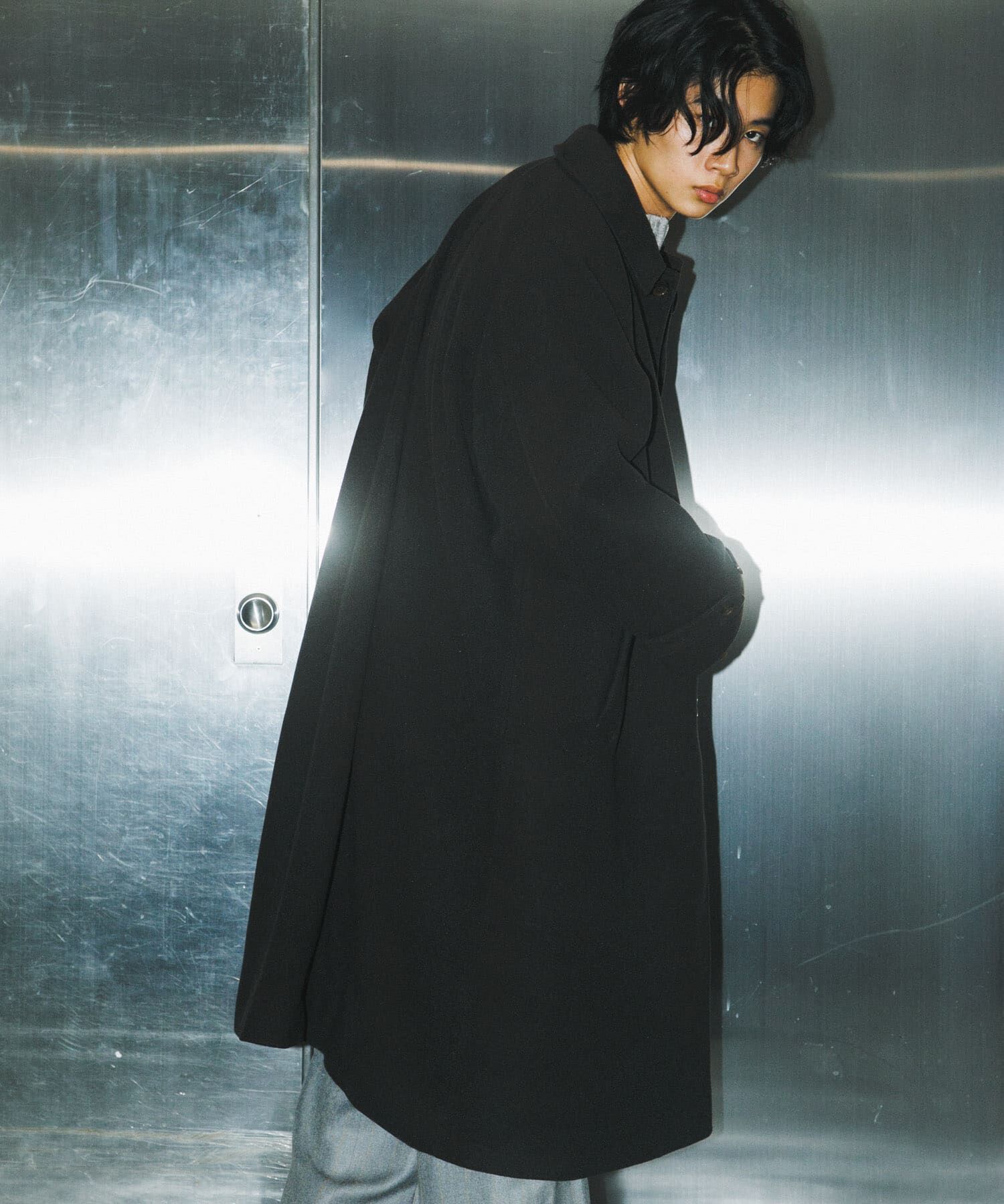 SENSE OF PLACE by URBAN RESEARCH「『ユニセックス』バルマカーンルーズコート」|ノーカラーコート|